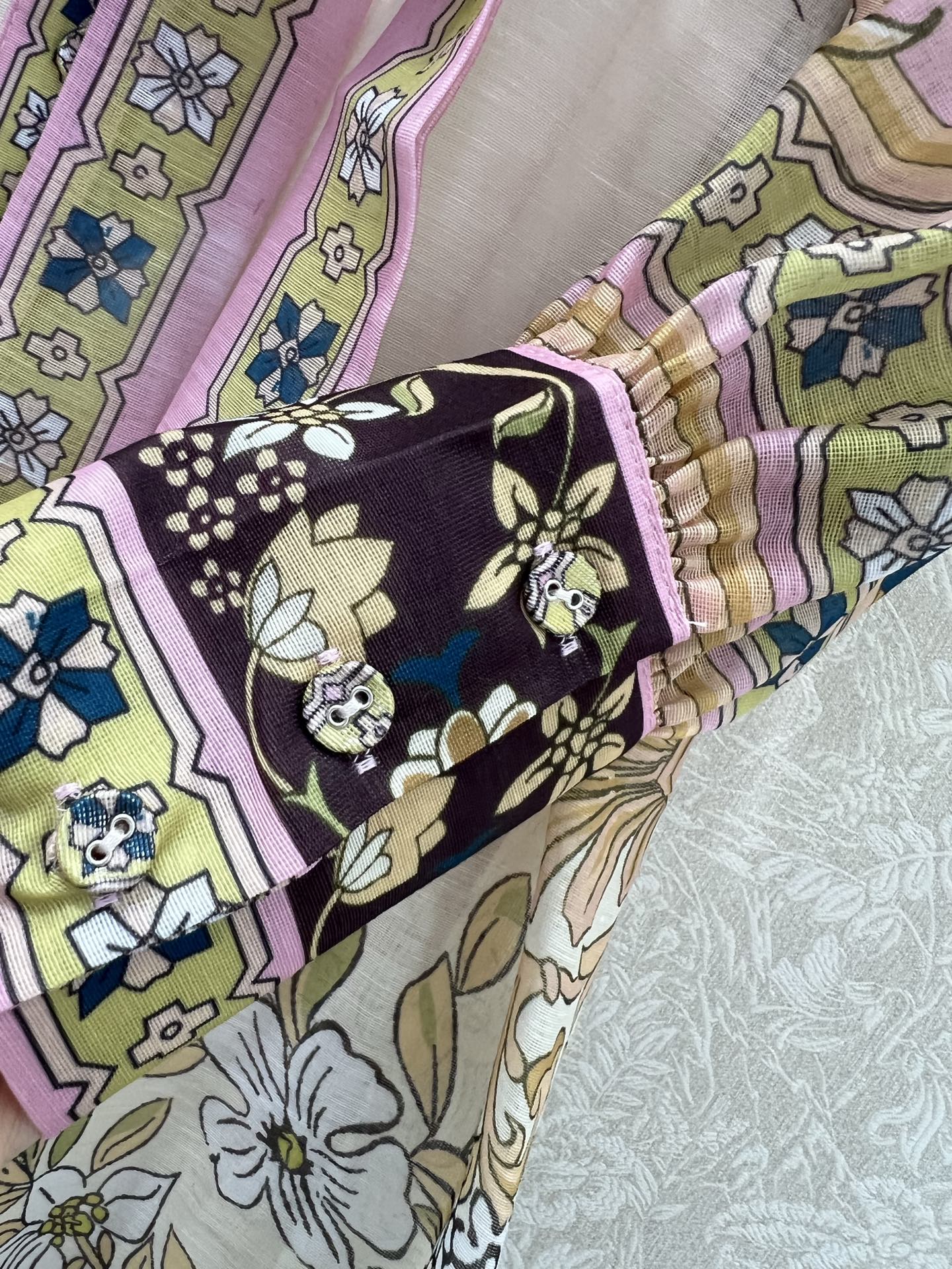 🔥🔥Zimmerman*兹/默曼 25新款翻领长款连衣裙 灯笼袖设计前襟单排本布包扣设计 袖口收紧变成泡