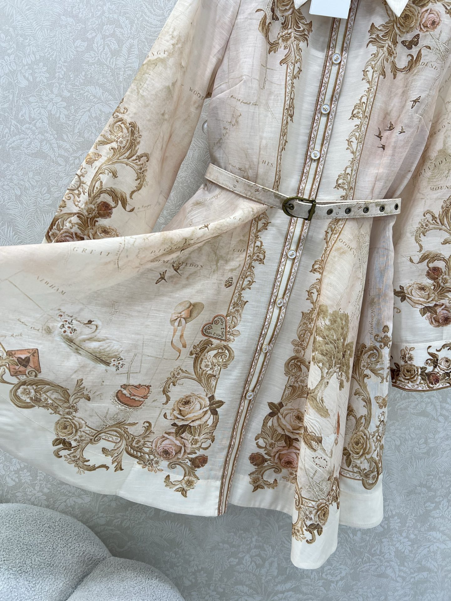 🔥🔥Zimmerman*兹/默曼 25新款定位花翻领长袖连衣裙 灯笼袖设计前襟单排本布包扣设计 袖口收紧