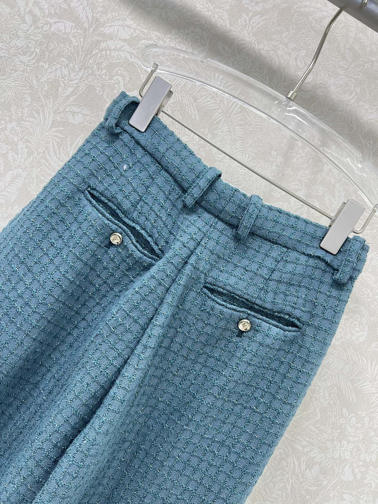 🔥🔥Chan*l 25新款格纹粗花呢直筒长裤 内衬真丝版本‼️进口粗纺羊毛呢材质 肌理明显 质感上乘 粗