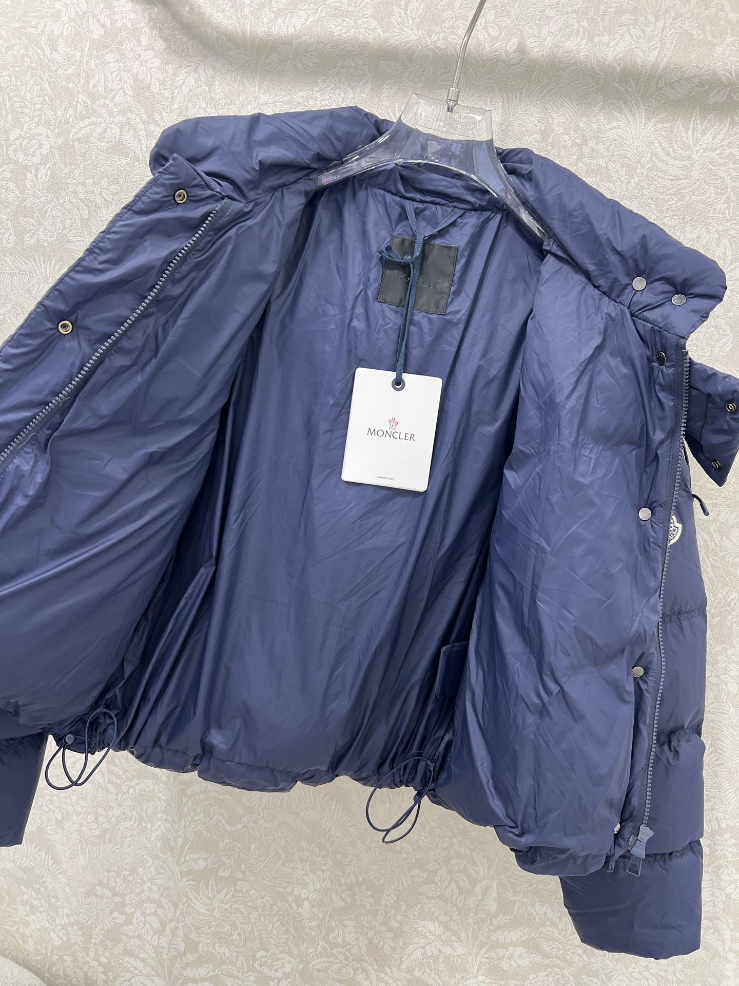 🔥🔥Moncle* 25新款可拆卸连帽立领羽绒服！ 高版出品！白鹅绒填充内里时髦不显臃肿 立领➕可拆卸连