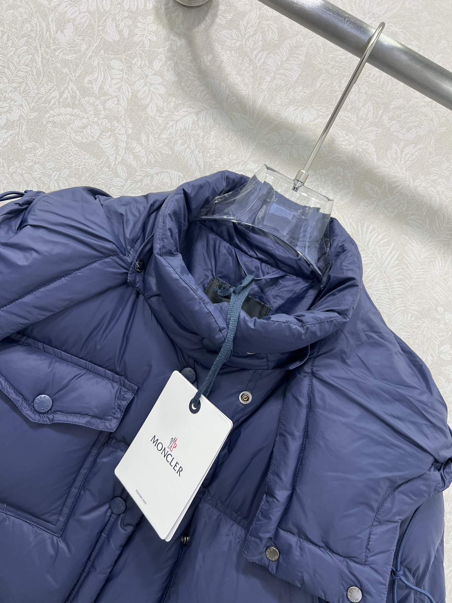 🔥🔥Moncle* 25新款可拆卸连帽立领羽绒服！ 高版出品！白鹅绒填充内里时髦不显臃肿 立领➕可拆卸连