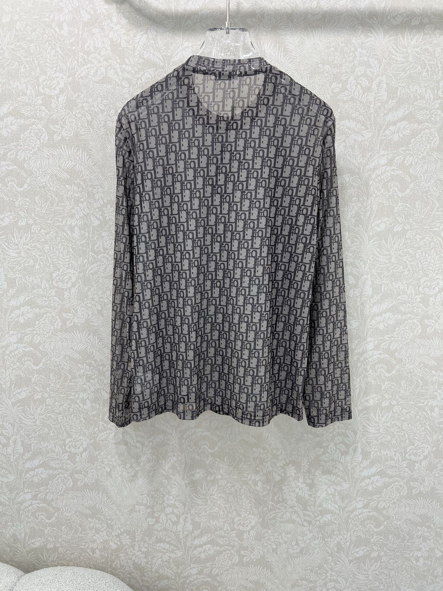 🔥🔥DIO* 25新款网纱打底衫~满幅老花字母logo印花 网纱面料亲肤又透气 超级轻薄 单看不起眼 但