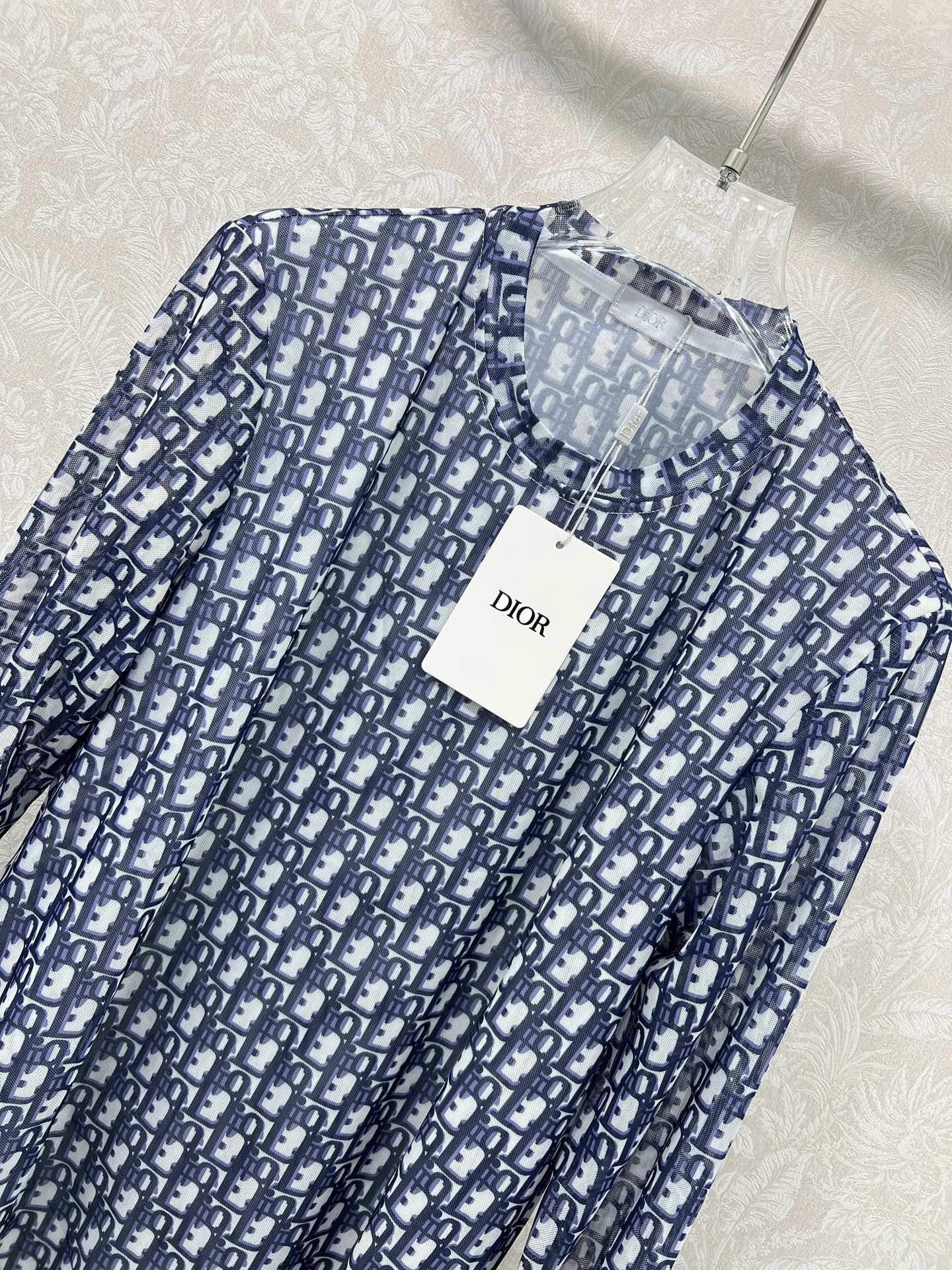 🔥🔥DIO* 25新款网纱打底衫~满幅老花字母logo印花 网纱面料亲肤又透气 超级轻薄 单看不起眼 但