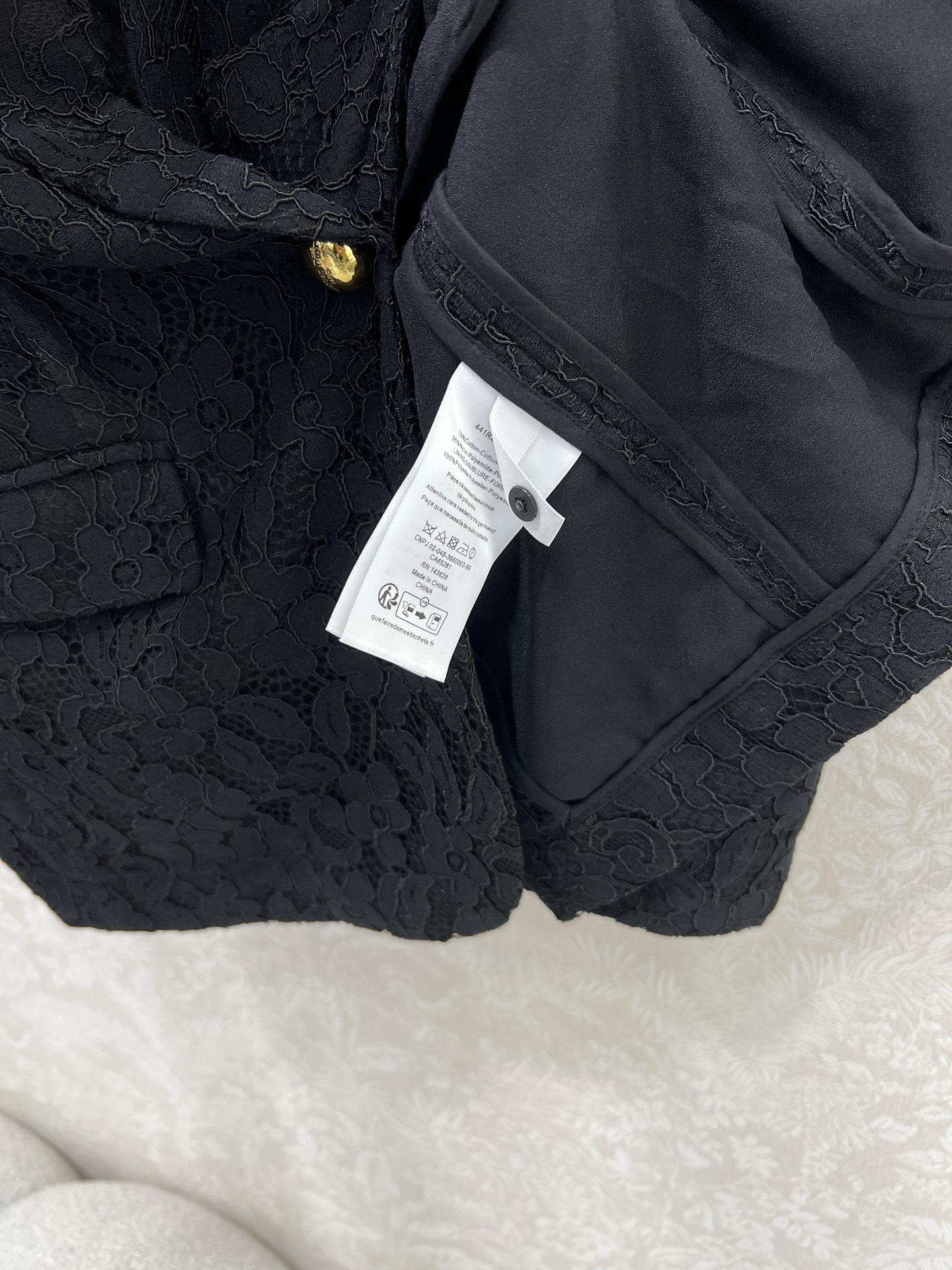 🔥🔥Dio* 25新款翻领单粒扣蕾丝水溶花西装外套 经典小蜜蜂刺绣 定制logo五金单粒扣设计 蕾丝本身