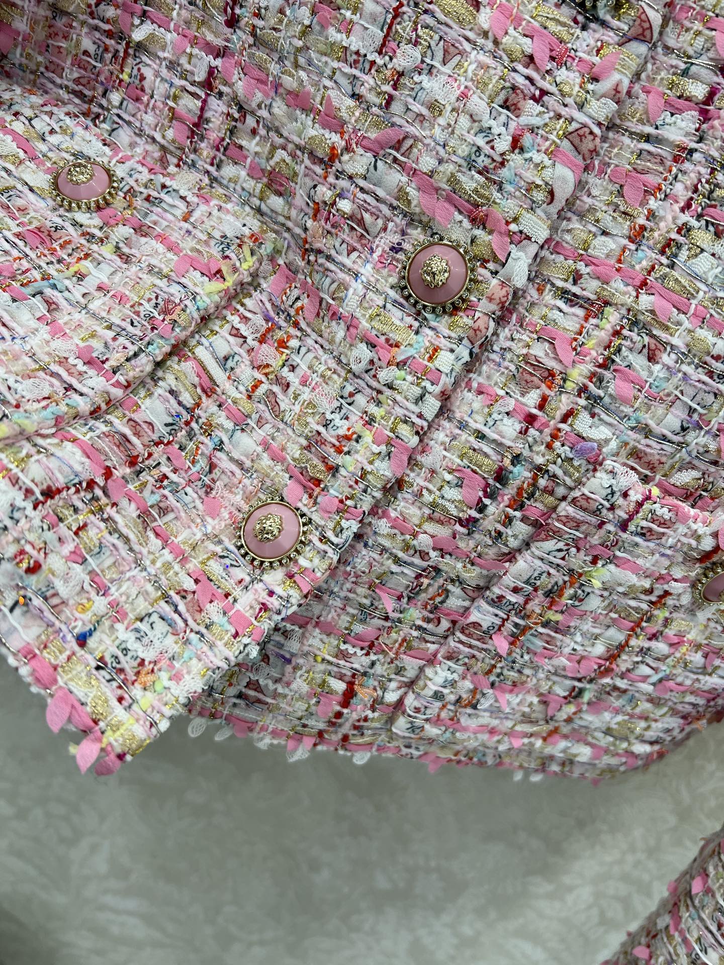 🔥🔥Chan*l25新款圆领洋装外套 山茶花印花内衬 粉色💗粗纺编织面料质感上乘 少女感拉满 粗花条纹毛