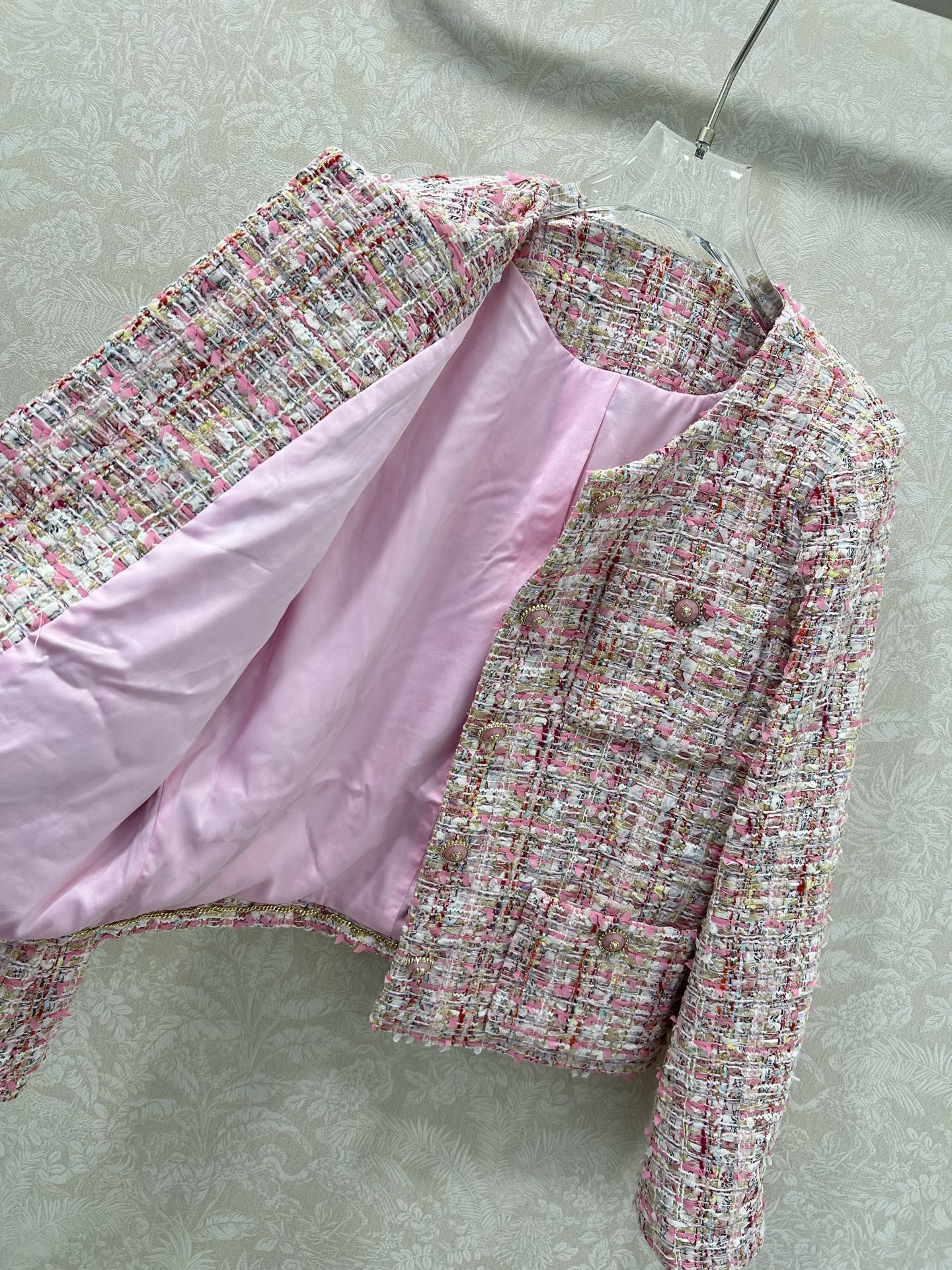 🔥🔥Chan*l25新款圆领洋装外套 山茶花印花内衬 粉色💗粗纺编织面料质感上乘 少女感拉满 粗花条纹毛