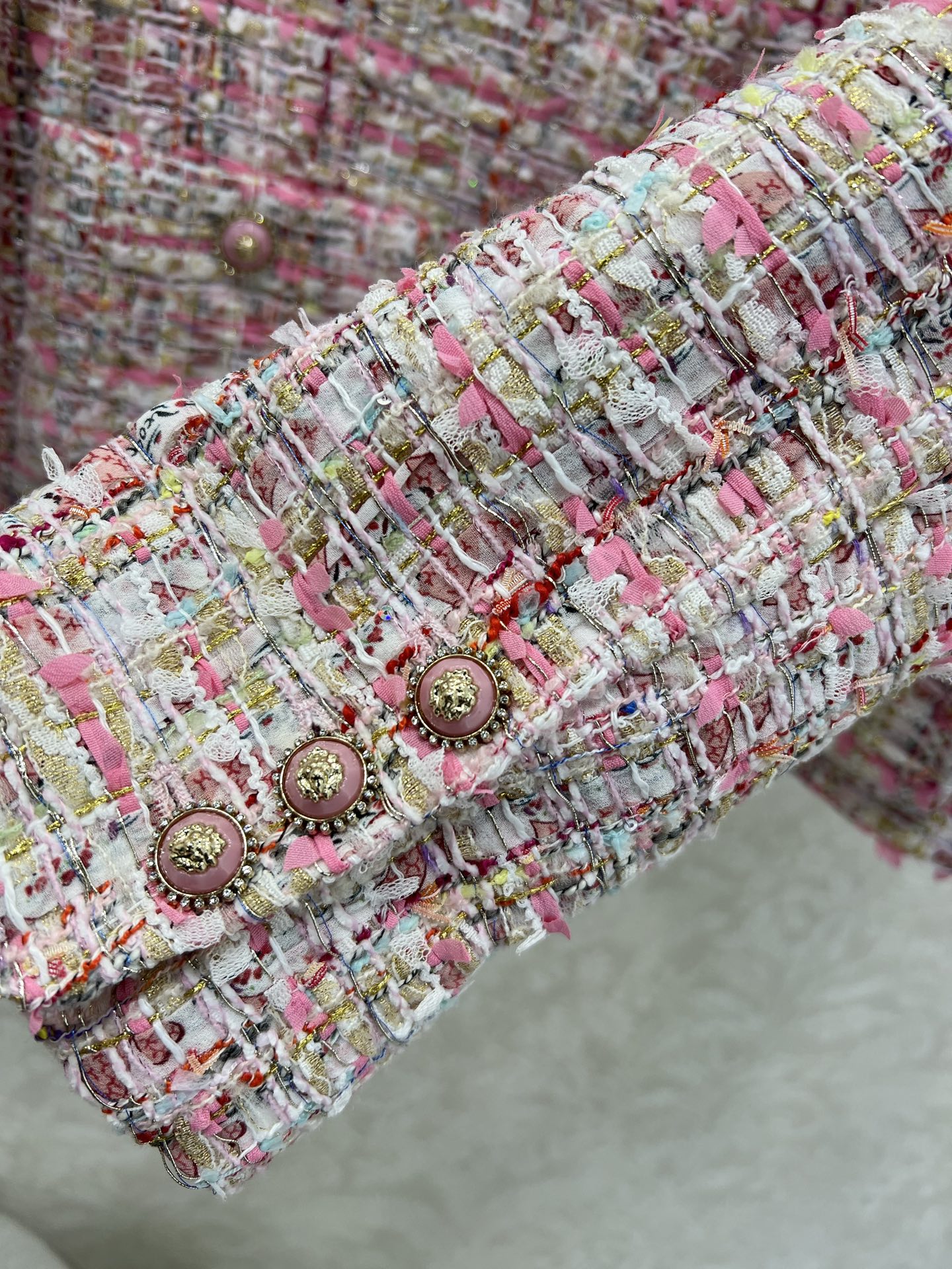 🔥🔥Chan*l25新款圆领洋装外套 山茶花印花内衬 粉色💗粗纺编织面料质感上乘 少女感拉满 粗花条纹毛