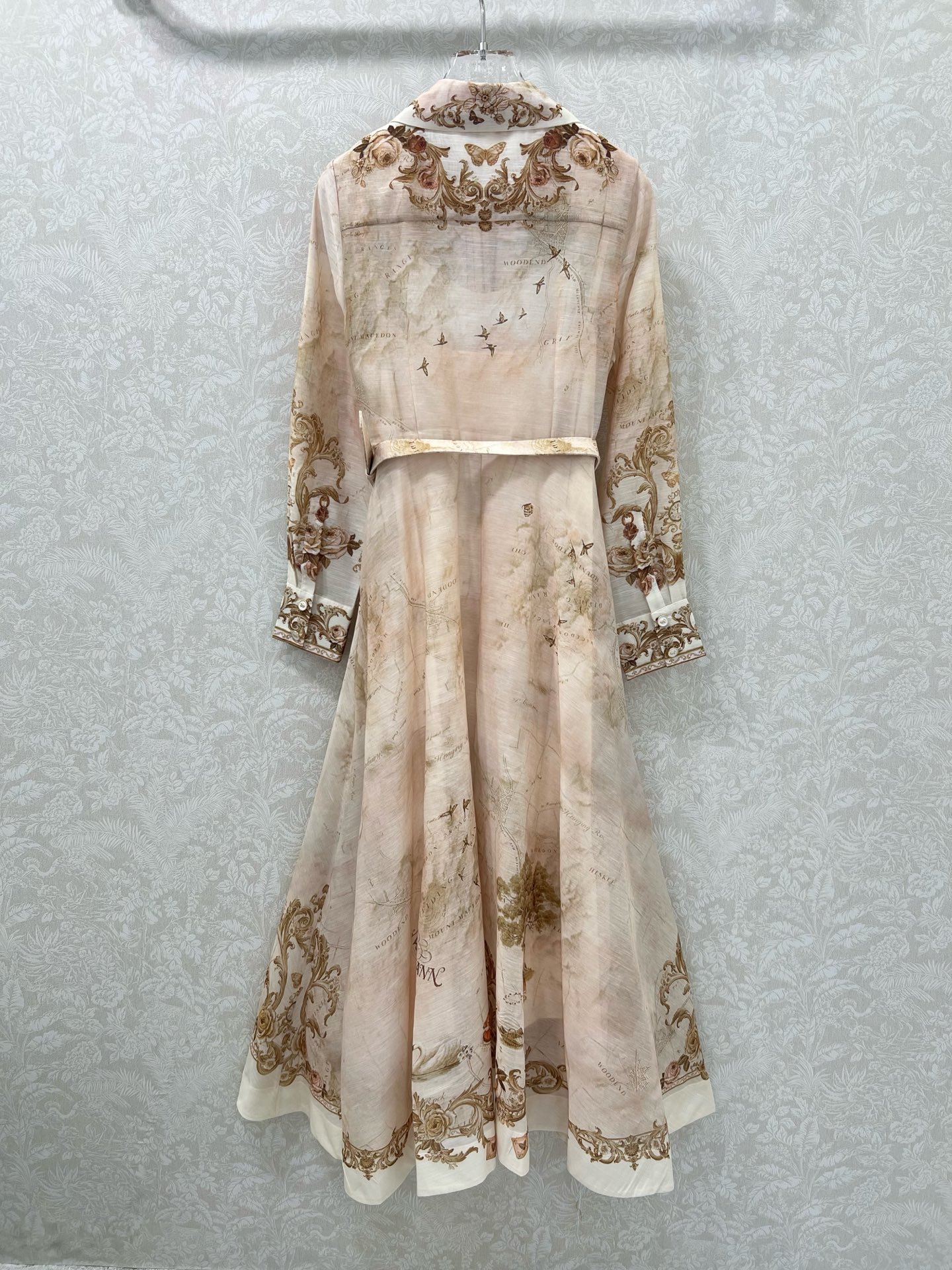 🔥🔥Zimmerman*兹/默曼 25新款定位花翻领长袖连衣裙 灯笼袖设计前襟单排本布包扣设计 袖口收紧