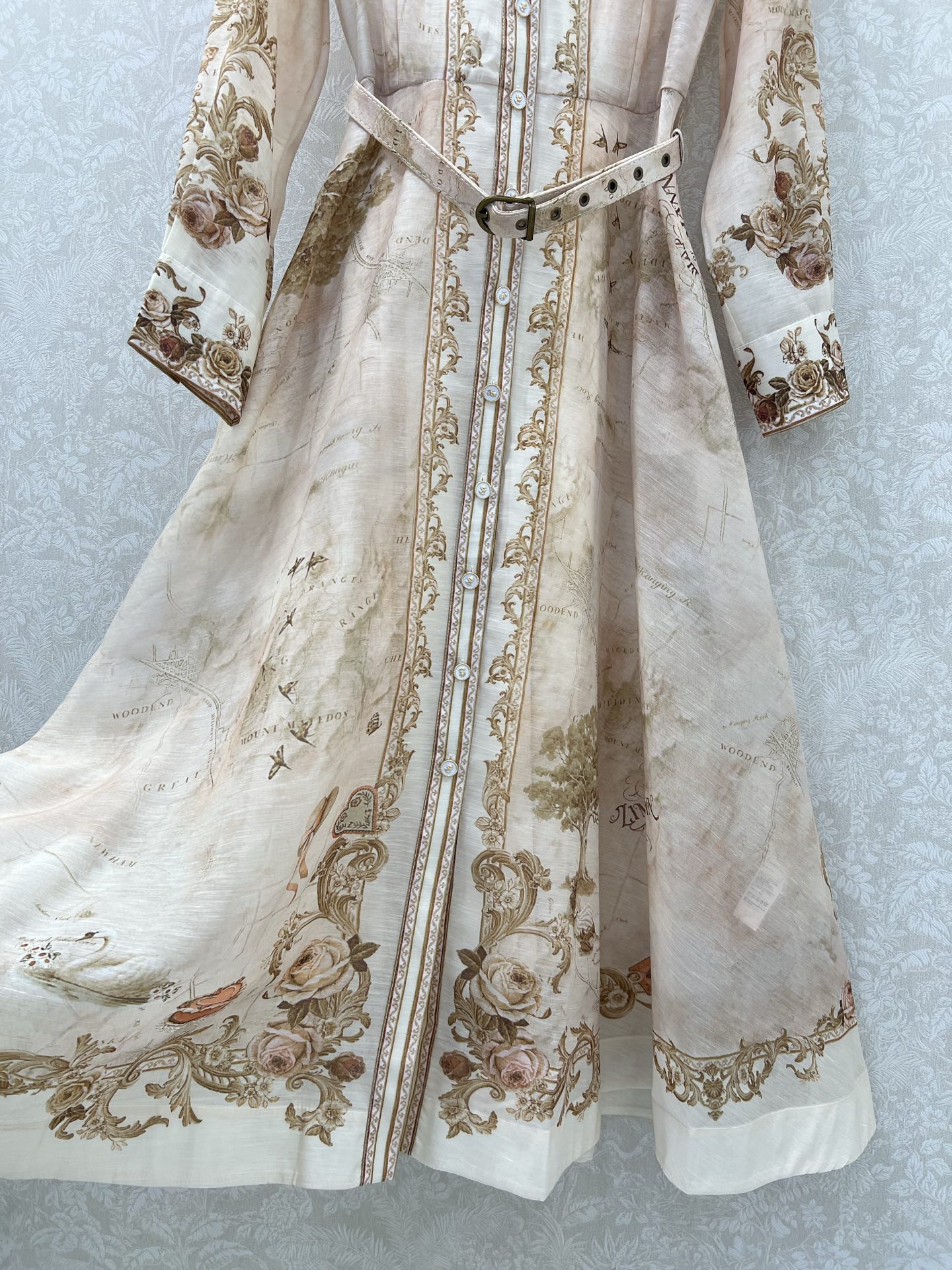 🔥🔥Zimmerman*兹/默曼 25新款定位花翻领长袖连衣裙 灯笼袖设计前襟单排本布包扣设计 袖口收紧