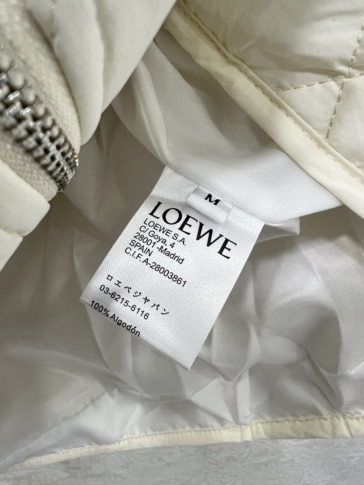 🔥🔥Loew*25早秋新款菱格棉衣外套 领口袖口以及口袋拼接牛仔设计 前大口袋logo经典徽标刺绣点缀 