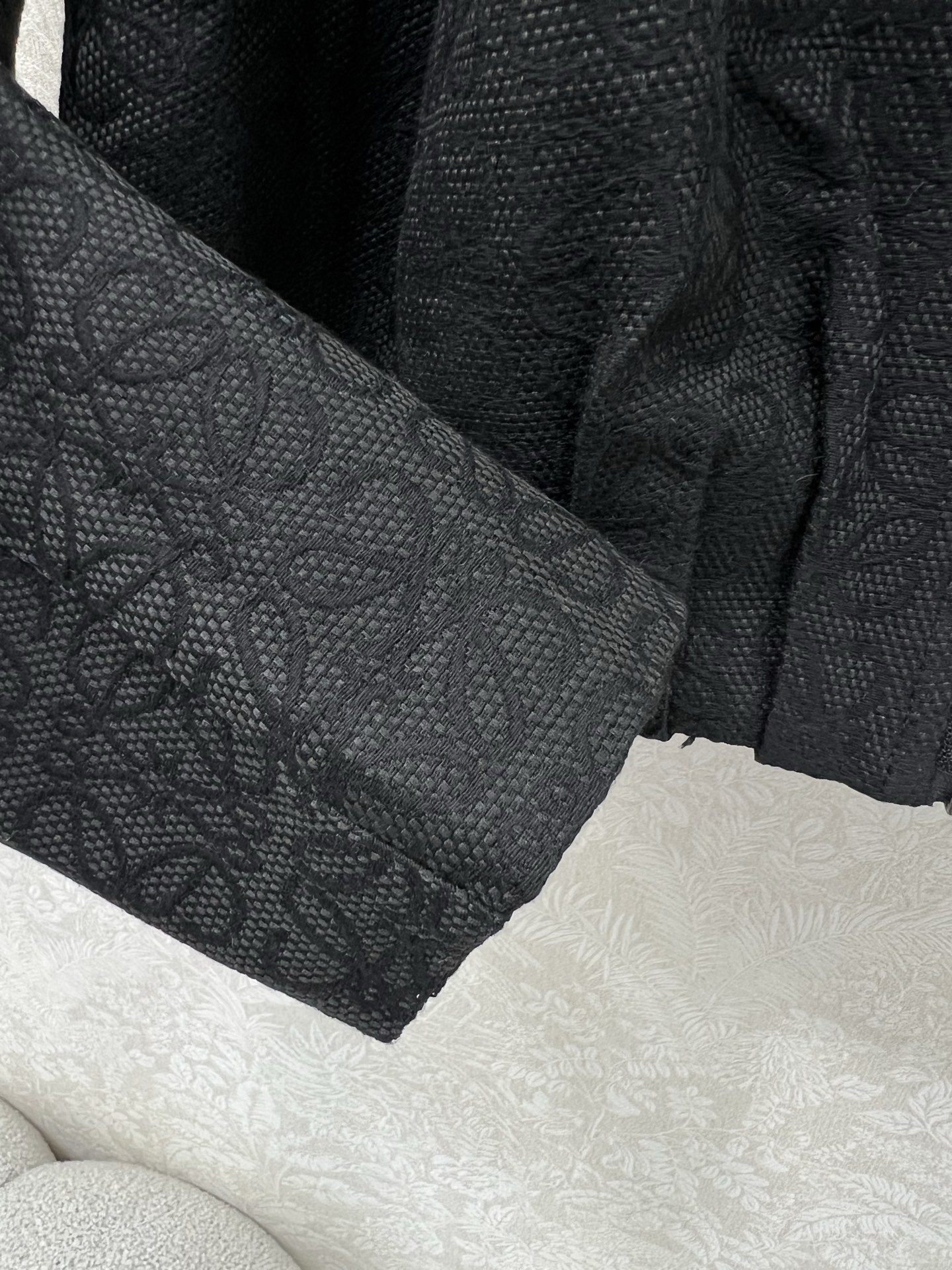 🔥🔥LOEW*25新款褶皱提花夹克外套 翻领拉链夹克超有型！整体logo提花今年的新褶皱超级火爆 定制五