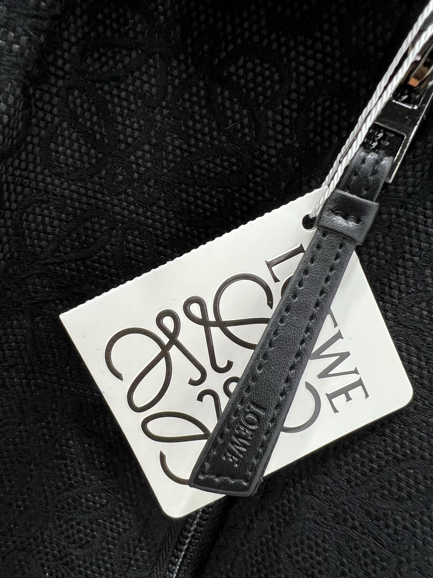 🔥🔥LOEW*25新款褶皱提花夹克外套 翻领拉链夹克超有型！整体logo提花今年的新褶皱超级火爆 定制五