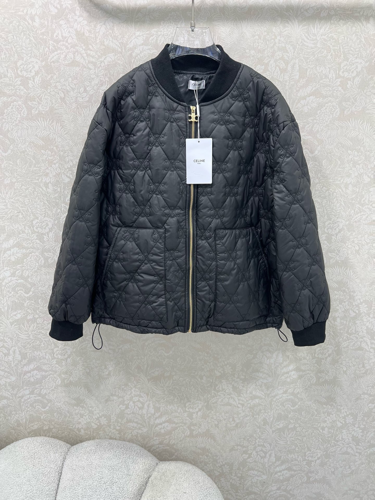 🔥🔥CELIN*25新款凯旋门刺绣棉服外套～定制五金 刺绣字母面料 袖口领口均以螺纹针织设计 帅气百搭 