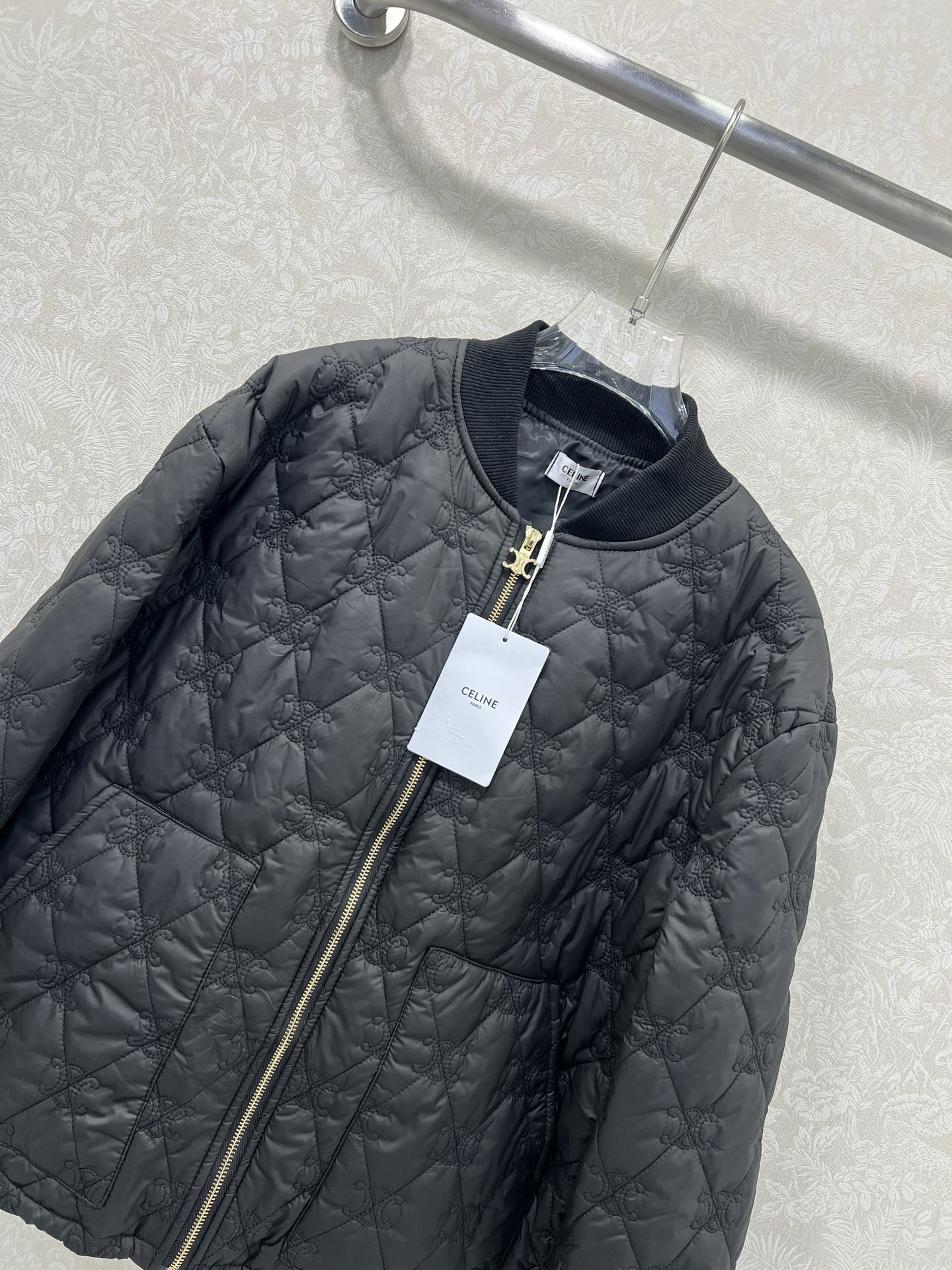 🔥🔥CELIN*25新款凯旋门刺绣棉服外套～定制五金 刺绣字母面料 袖口领口均以螺纹针织设计 帅气百搭 