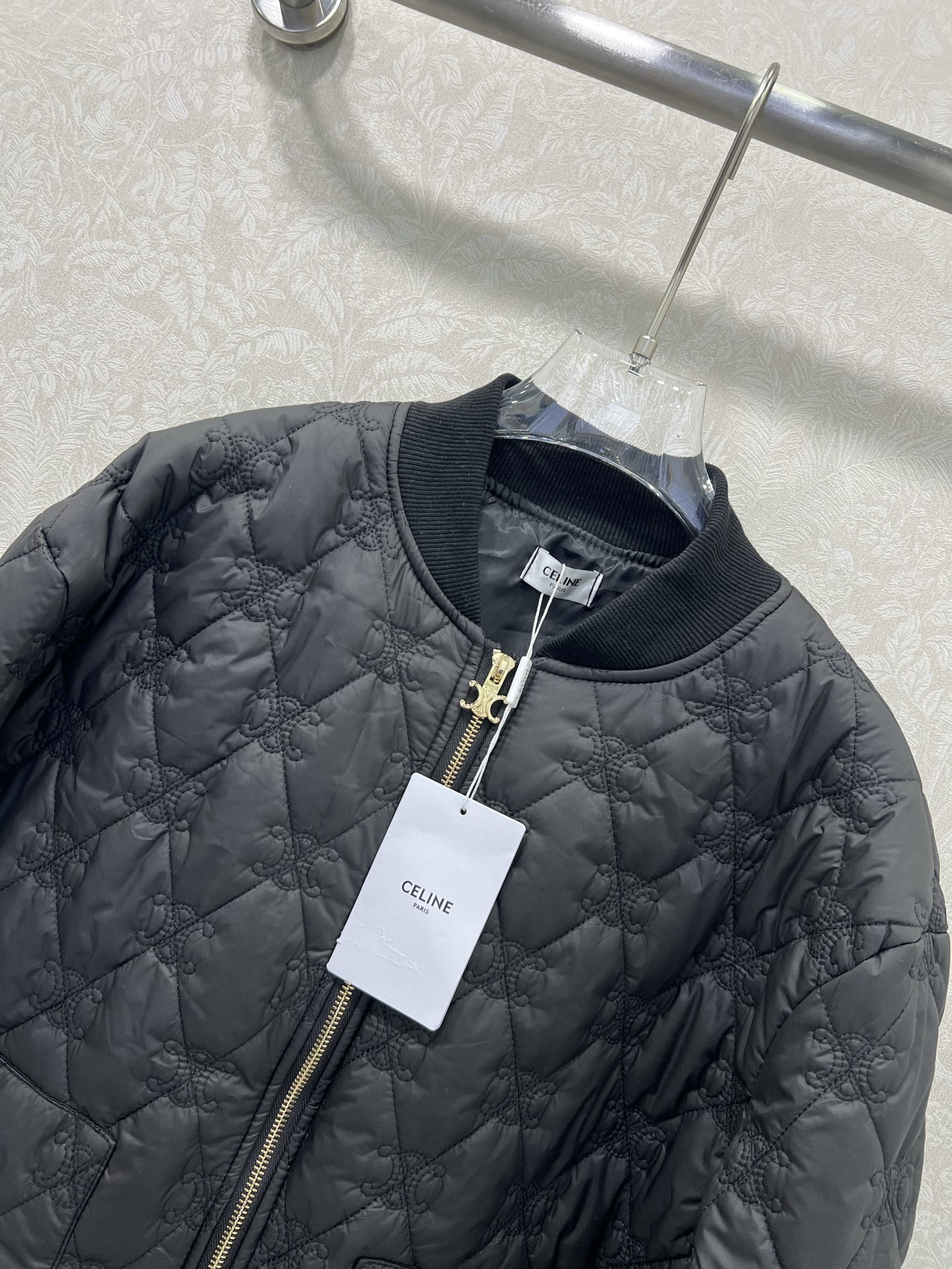 🔥🔥CELIN*25新款凯旋门刺绣棉服外套～定制五金 刺绣字母面料 袖口领口均以螺纹针织设计 帅气百搭 