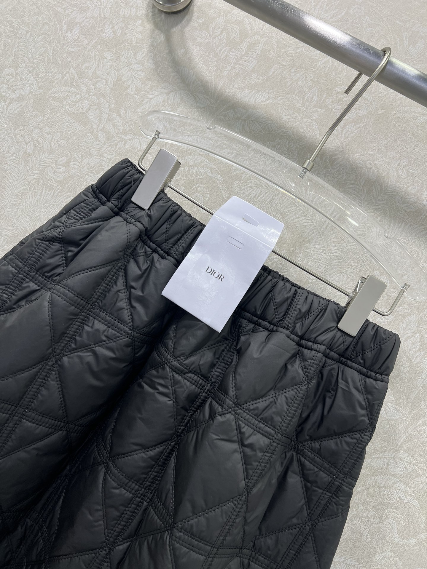 🔥🔥DIO*25新款藤格纹戴妃格夹棉大摆伞裙半裙 整体戴妃格 下摆小蜜蜂刺绣 帅气百搭 甜酷减龄 休闲街