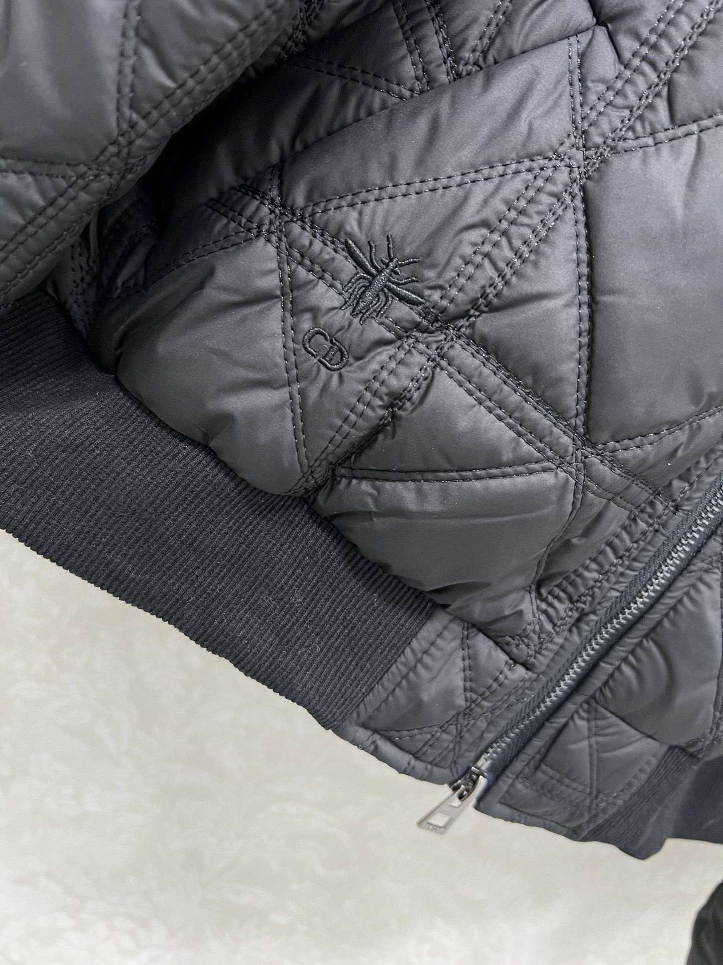 🔥🔥DIO*25新款藤格纹戴妃格夹棉海军领马棉衣外套 两侧口袋💕小蜜蜂刺绣 袖口下摆均以螺纹针织设计 帅