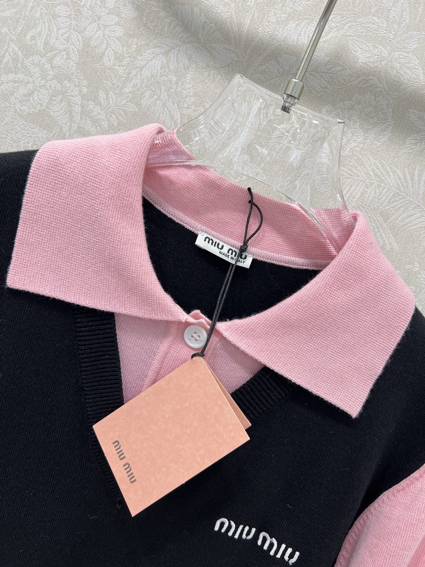 🔥🔥Miumi*25新款假两件针织上衣 超美的配色 羊毛材质 独家高版出品 真的很难不让人心动哇！轻轻松