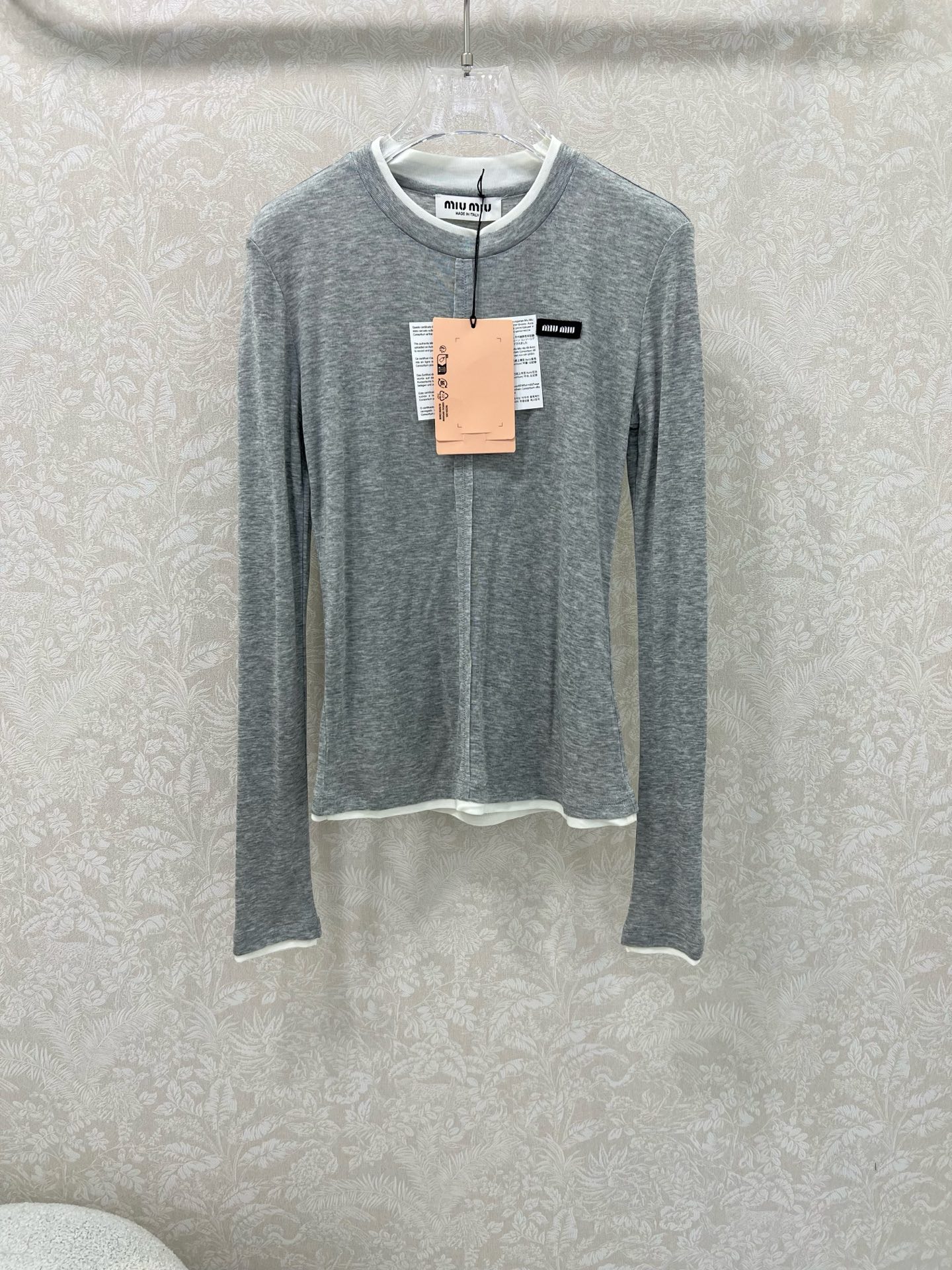 🔥🔥Miumi*25新款袖口撞色长袖打底上衣 定制YB进口天丝羊毛 质感细腻 穿搭舒适 胸前贴标凸显品牌
