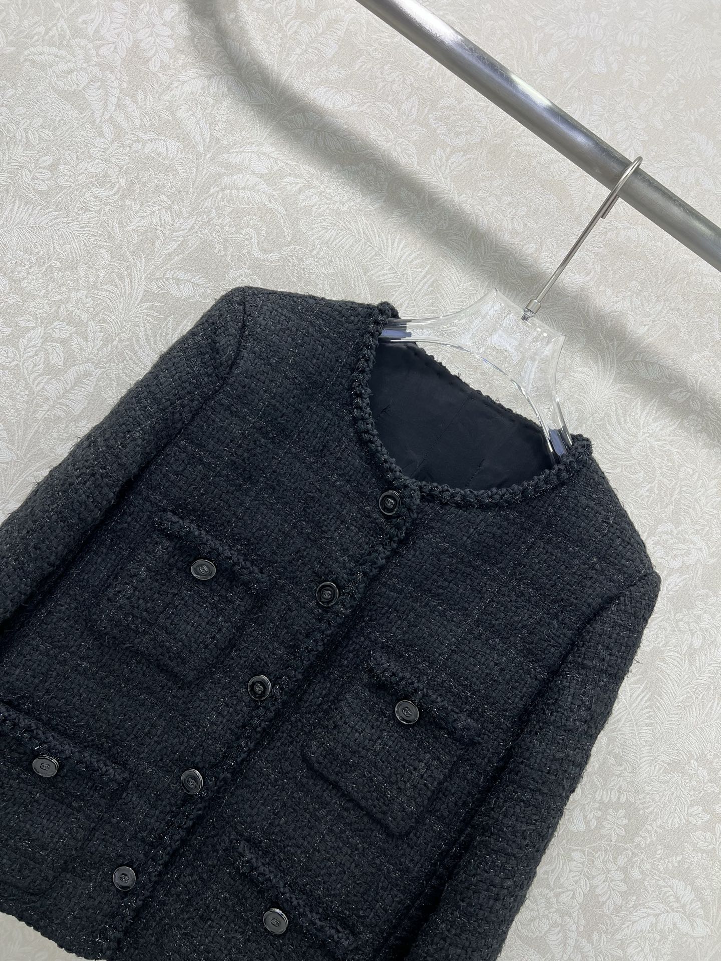 🔥🔥chan*l 25新款黑色四口袋外套 百分百内衬真丝版本‼️手工坊系列同步上新啦 秀场同款高级手工坊