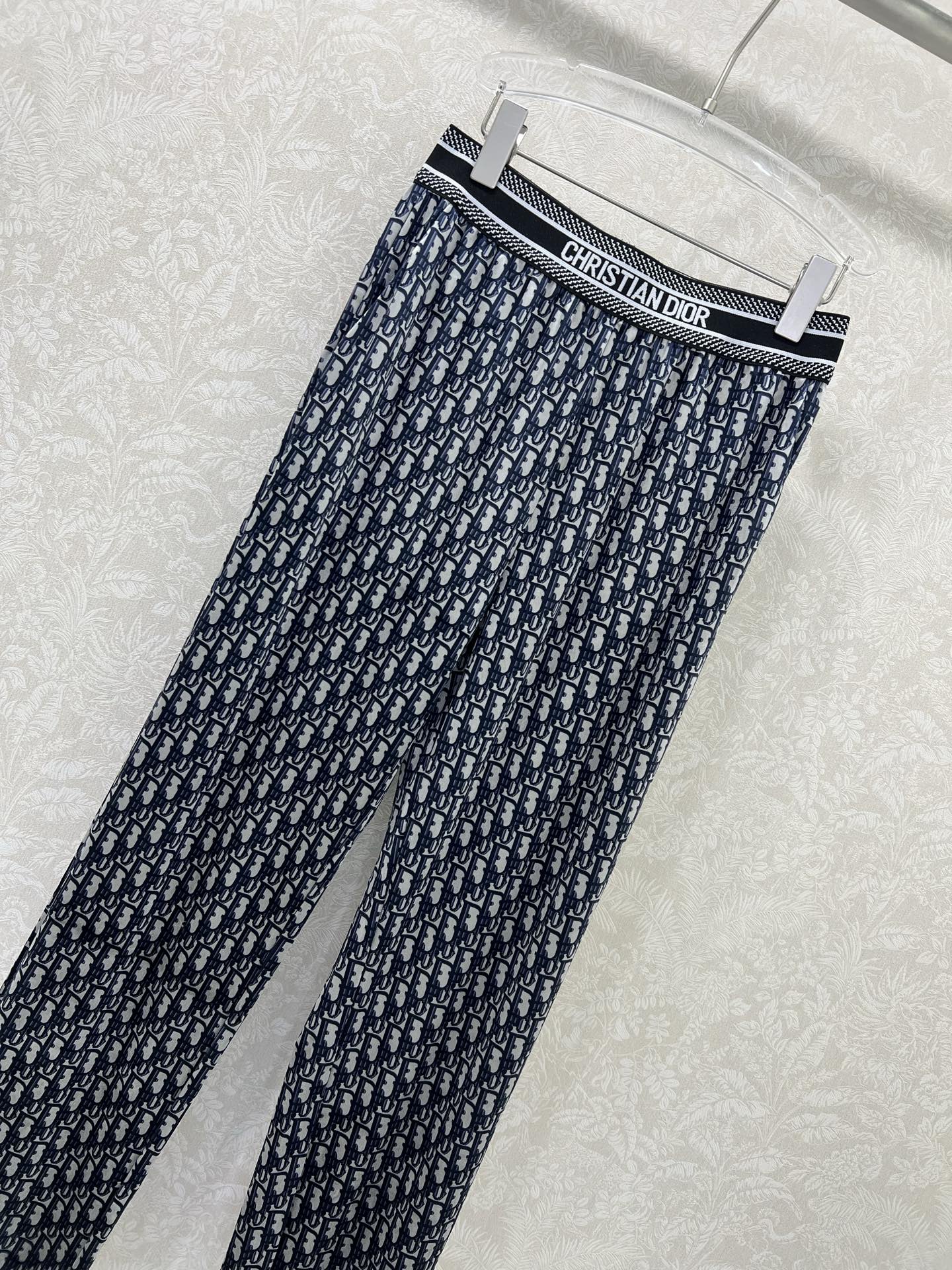 🔥🔥 DIO* 25新款丝绒阔腿裤 简约风气质阔腿休闲裤 腰头经典字母弹力织带 整套D字母印花 舒适感高