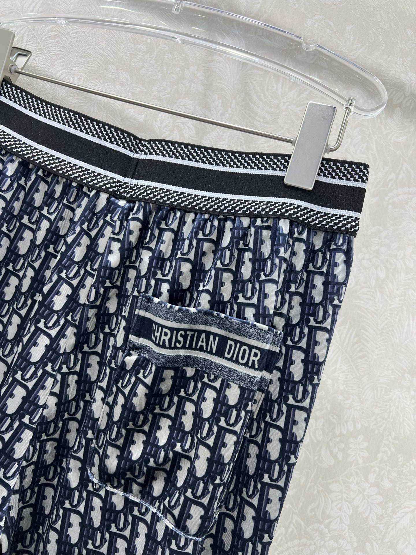 🔥🔥 DIO* 25新款丝绒阔腿裤 简约风气质阔腿休闲裤 腰头经典字母弹力织带 整套D字母印花 舒适感高