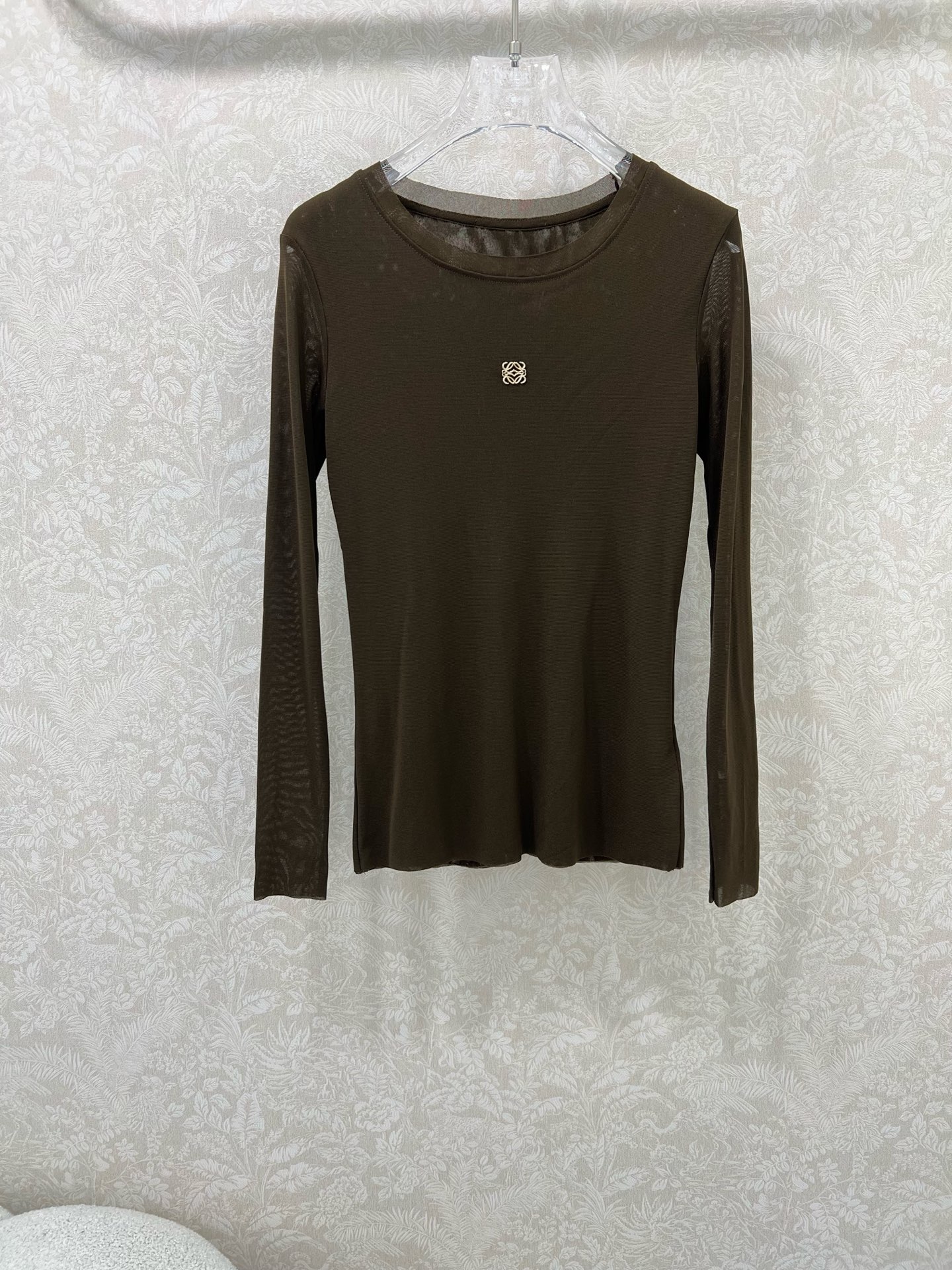 🔥🔥loew*25新款网纱打底 圆领打底上衣 胸前logo小金属装饰 网纱面料柔软亲肤 前片双层不走光 