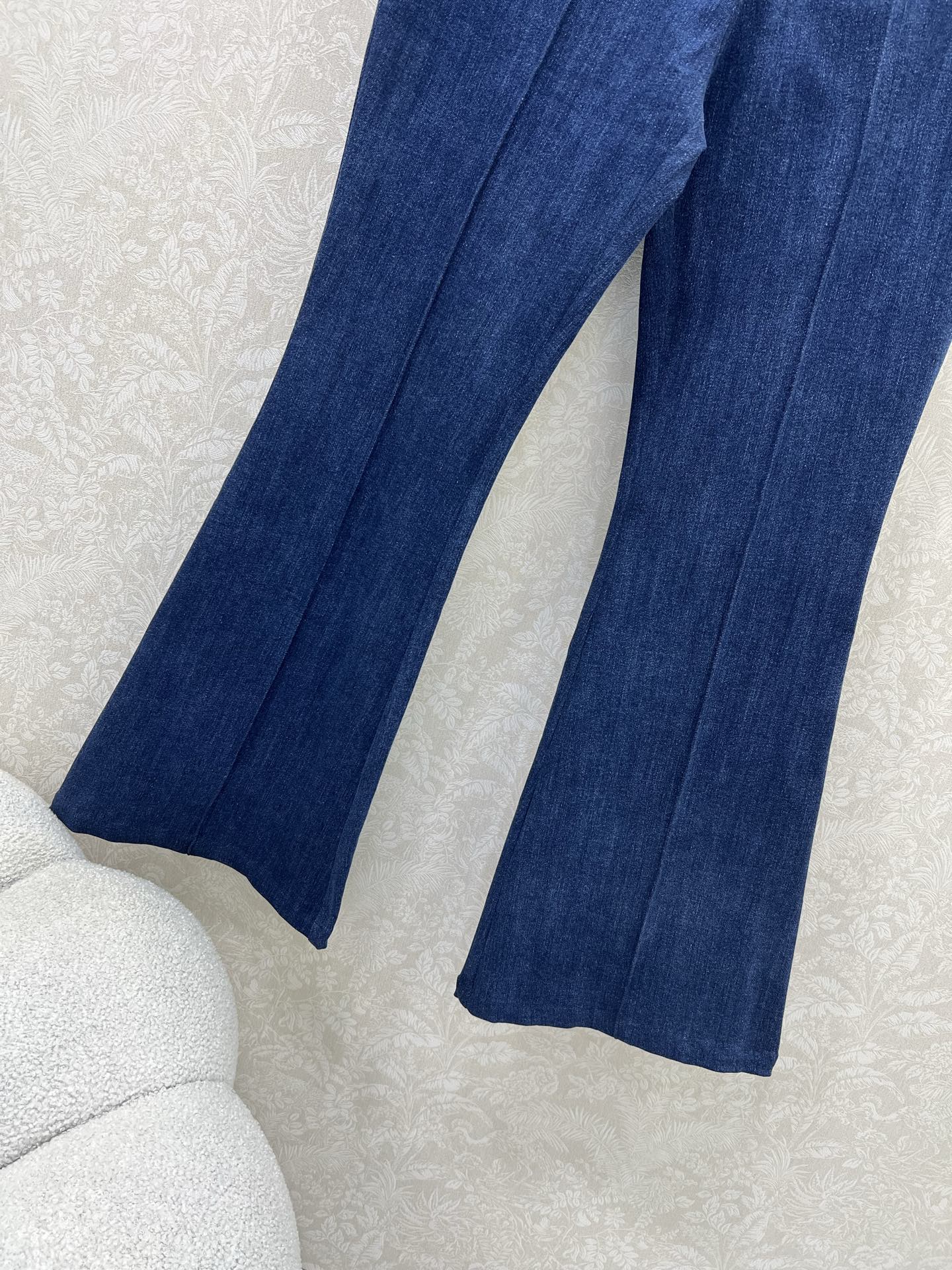 🔥🔥Louis Vuitt*n25新款高腰牛仔微喇裤！日常百搭长腿神器！定制五金 修身微喇裤脚剪裁版型，