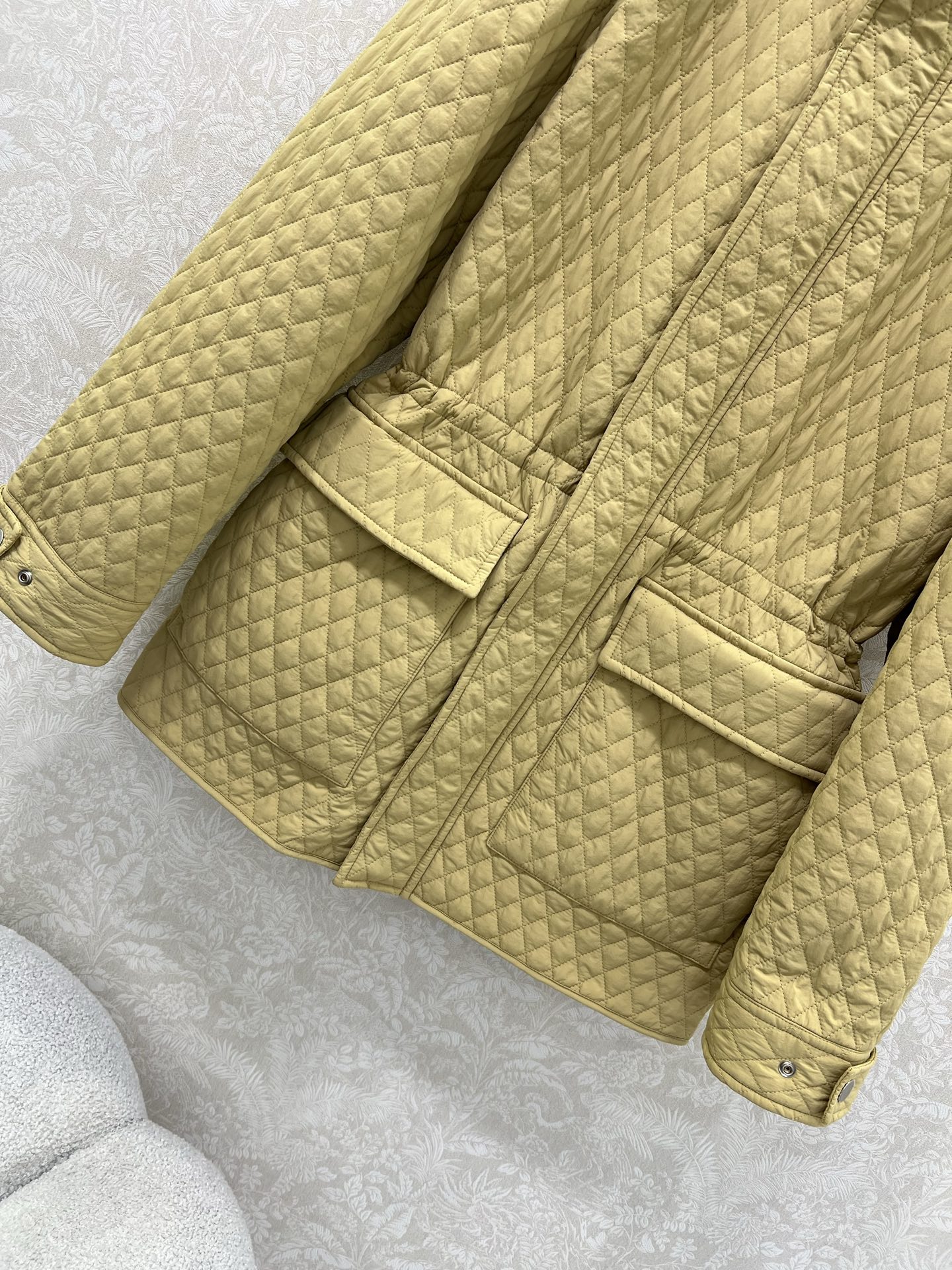 🔥🔥 burber*y 25秋冬新款棉衣棉服外套 帽子经典格纹可隐藏式设计非常亮眼 视觉冲击力强时髦度高