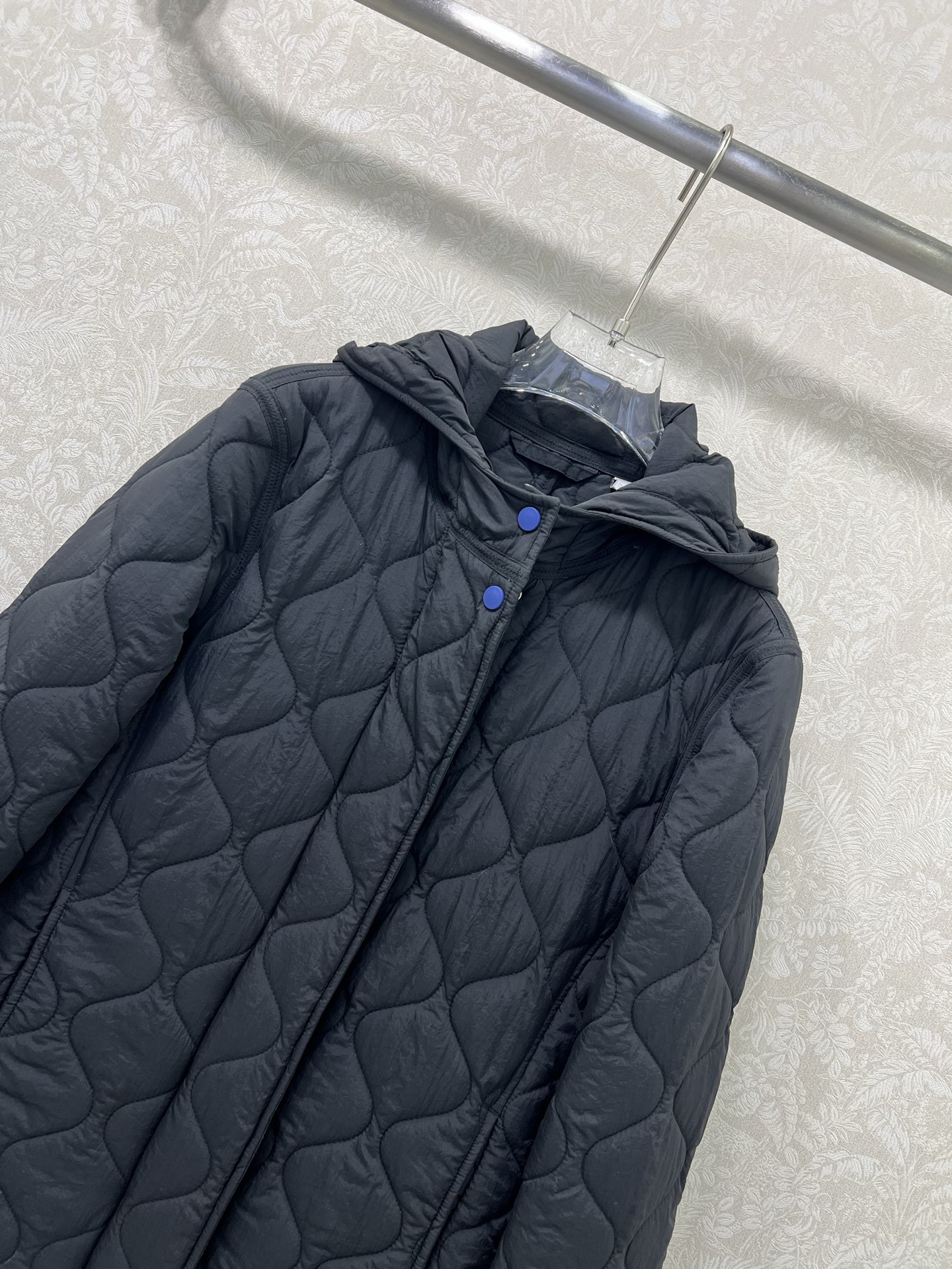 🔥🔥 burber*y 25秋冬新款棉衣连帽棉服外套 菱格扎线夹棉外套 衣角战马logo刺绣 微修身上身