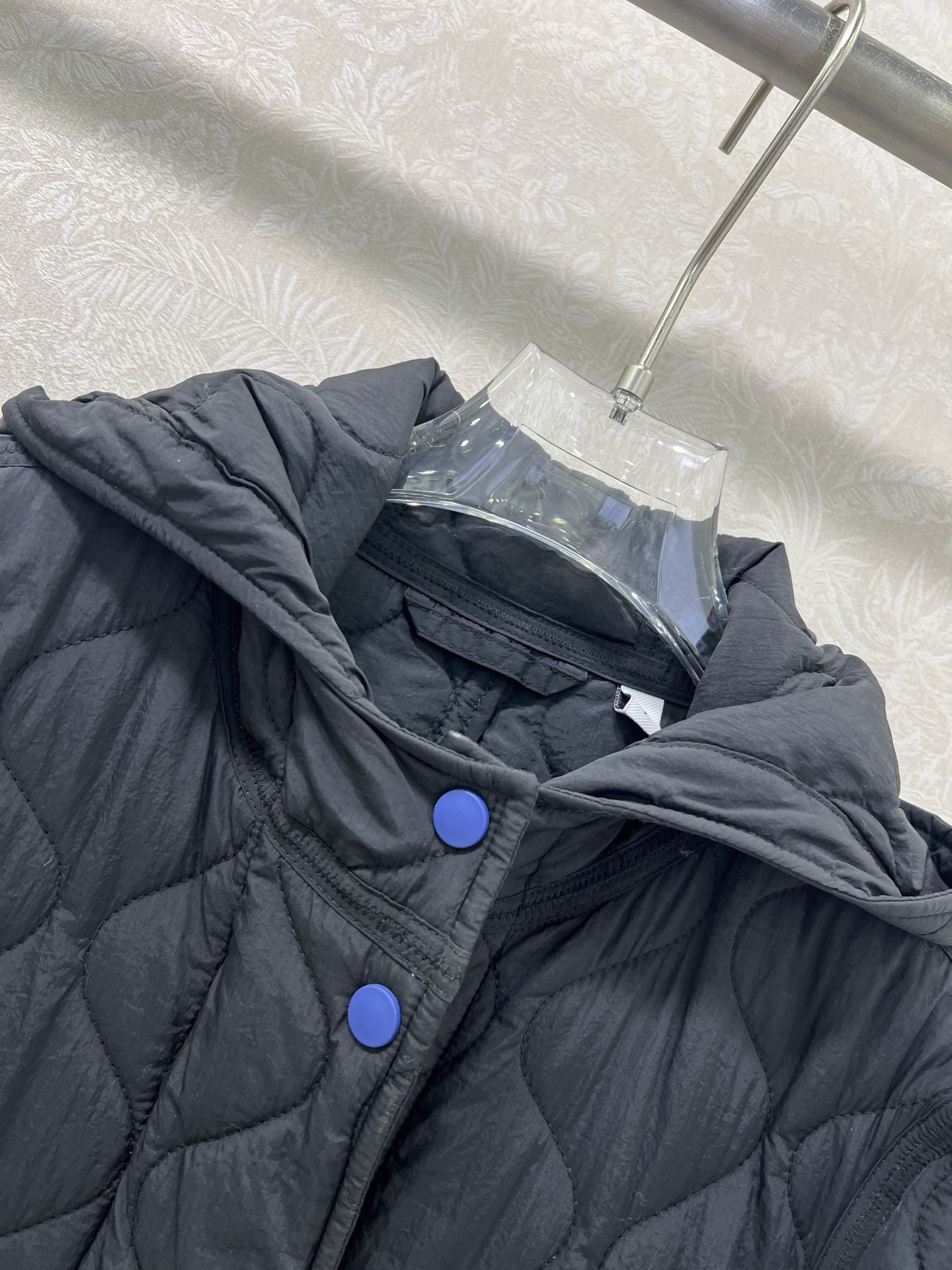 🔥🔥 burber*y 25秋冬新款棉衣连帽棉服外套 菱格扎线夹棉外套 衣角战马logo刺绣 微修身上身