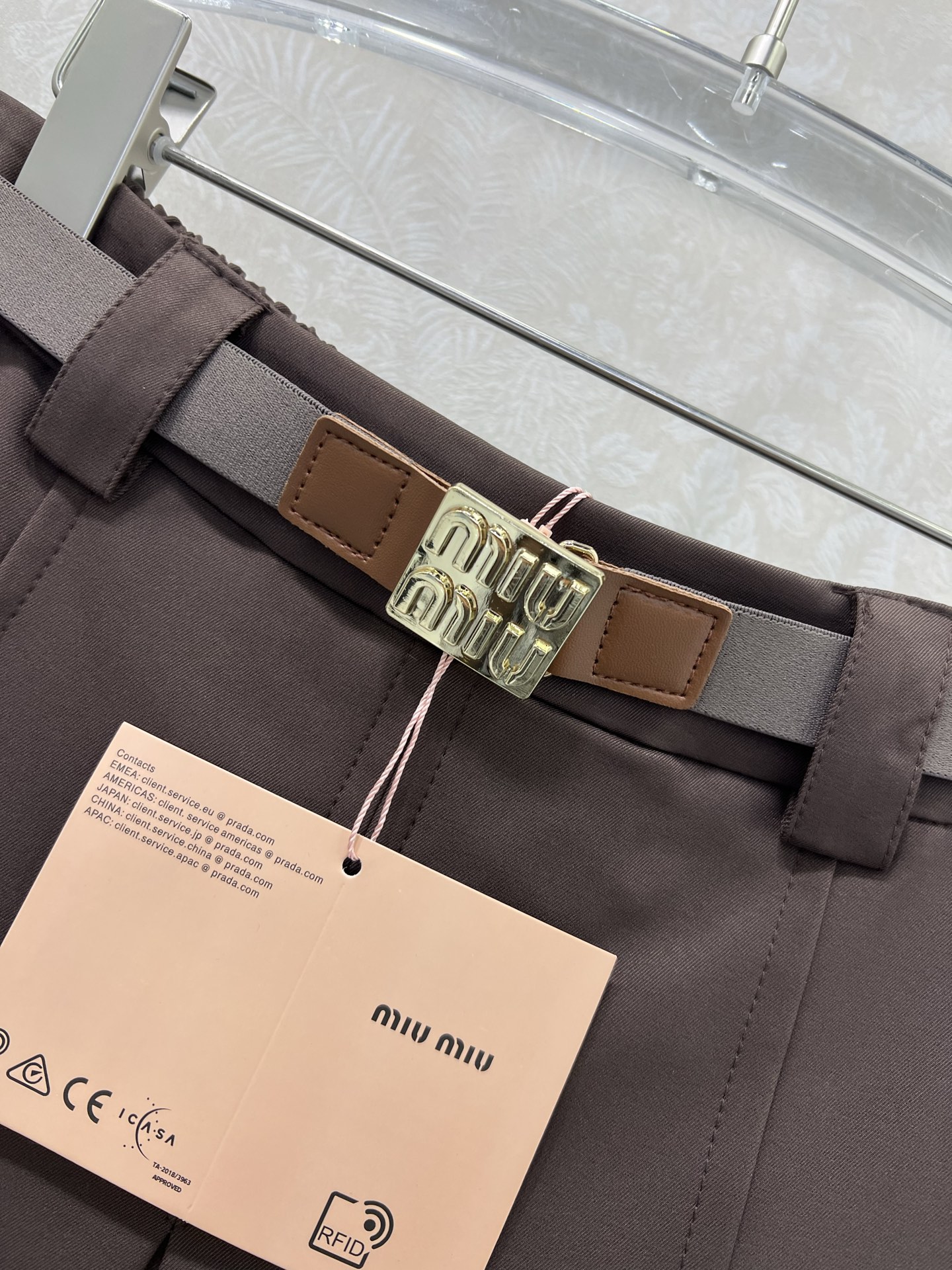 🔥🔥miumi* 25新款miu系复古压褶半裙 定制金属腰头腰带 裙身低调奢华立体剪裁 精简线条感设计凸