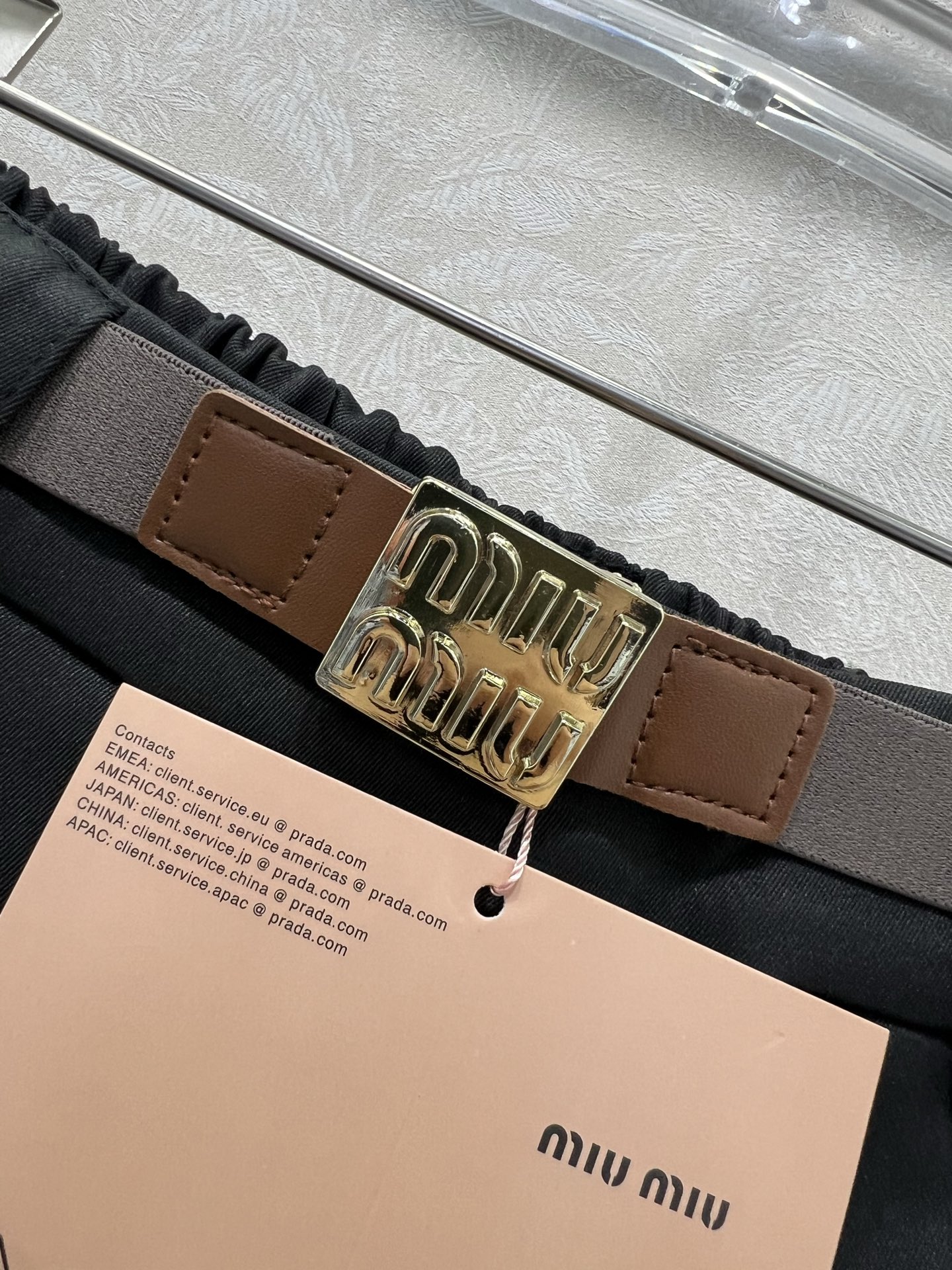 🔥🔥miumi* 25新款miu系复古压褶半裙 定制金属腰头腰带 裙身低调奢华立体剪裁 精简线条感设计凸