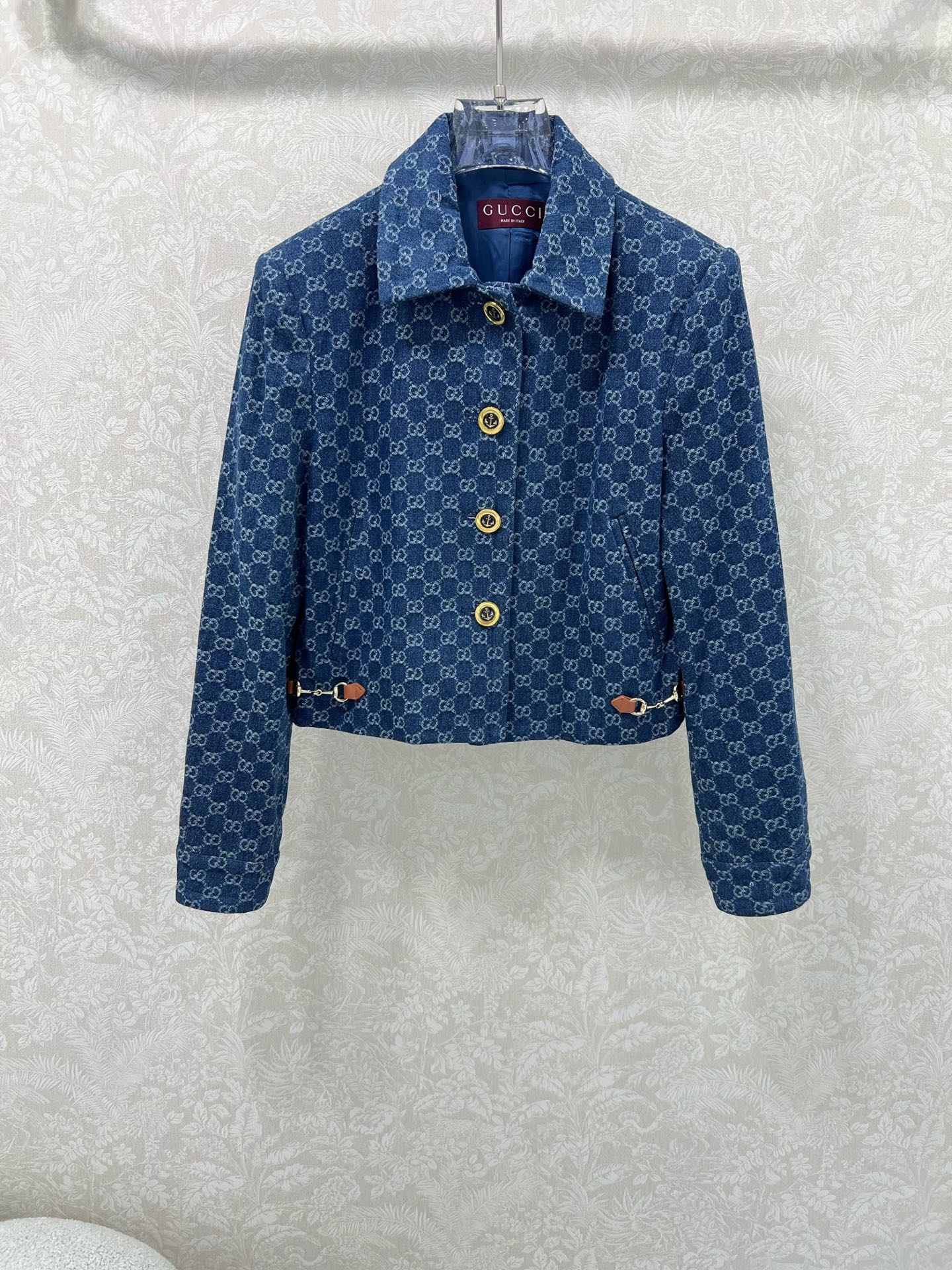 🔥🔥Gucc* 25新款复古洗水牛仔外套 整体双g老花设计 下摆马衔扣皮边装饰 经典翻领H版型时髦又高级