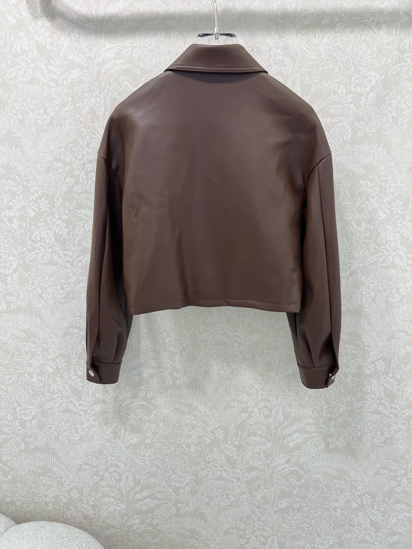 🔥🔥PRAD*25秋冬新款洗水皮皮衣外套 挺括有型 设计独特有质感 翻领拉链外套 搭配弹力下摆 经典夹克