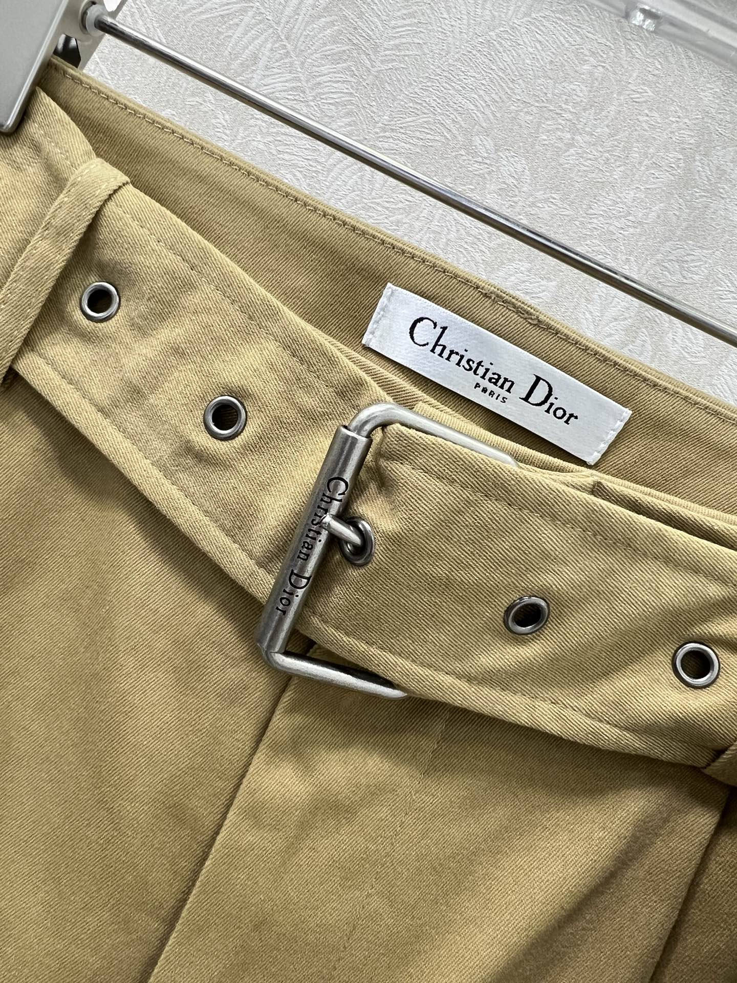 🔥🔥DIO*25新款腰带阔腿裤 独家yb开发高版出品！直接原地起飞✨腰带精美小蜜蜂刺绣打破刻板，面料质感