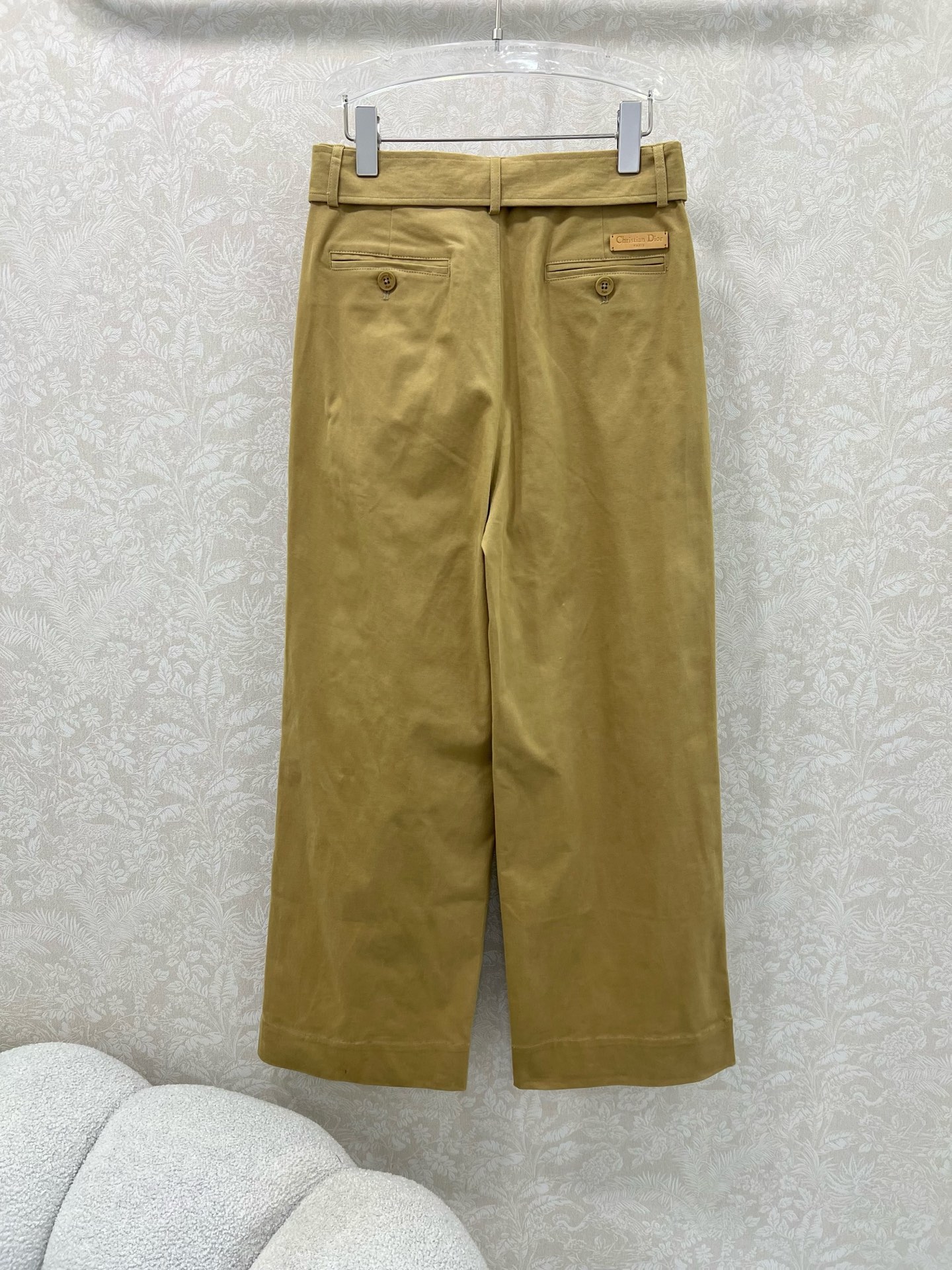 🔥🔥DIO*25新款腰带阔腿裤 独家yb开发高版出品！直接原地起飞✨腰带精美小蜜蜂刺绣打破刻板，面料质感