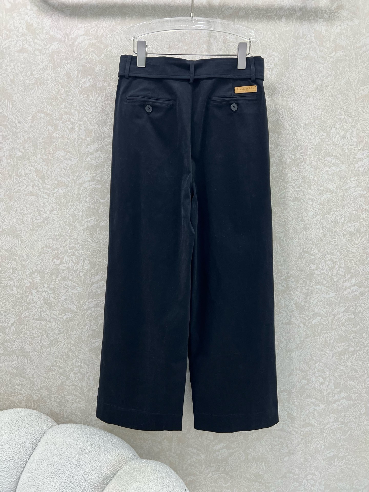 🔥🔥DIO*25新款腰带阔腿裤 独家yb开发高版出品！直接原地起飞✨腰带精美小蜜蜂刺绣打破刻板，面料质感