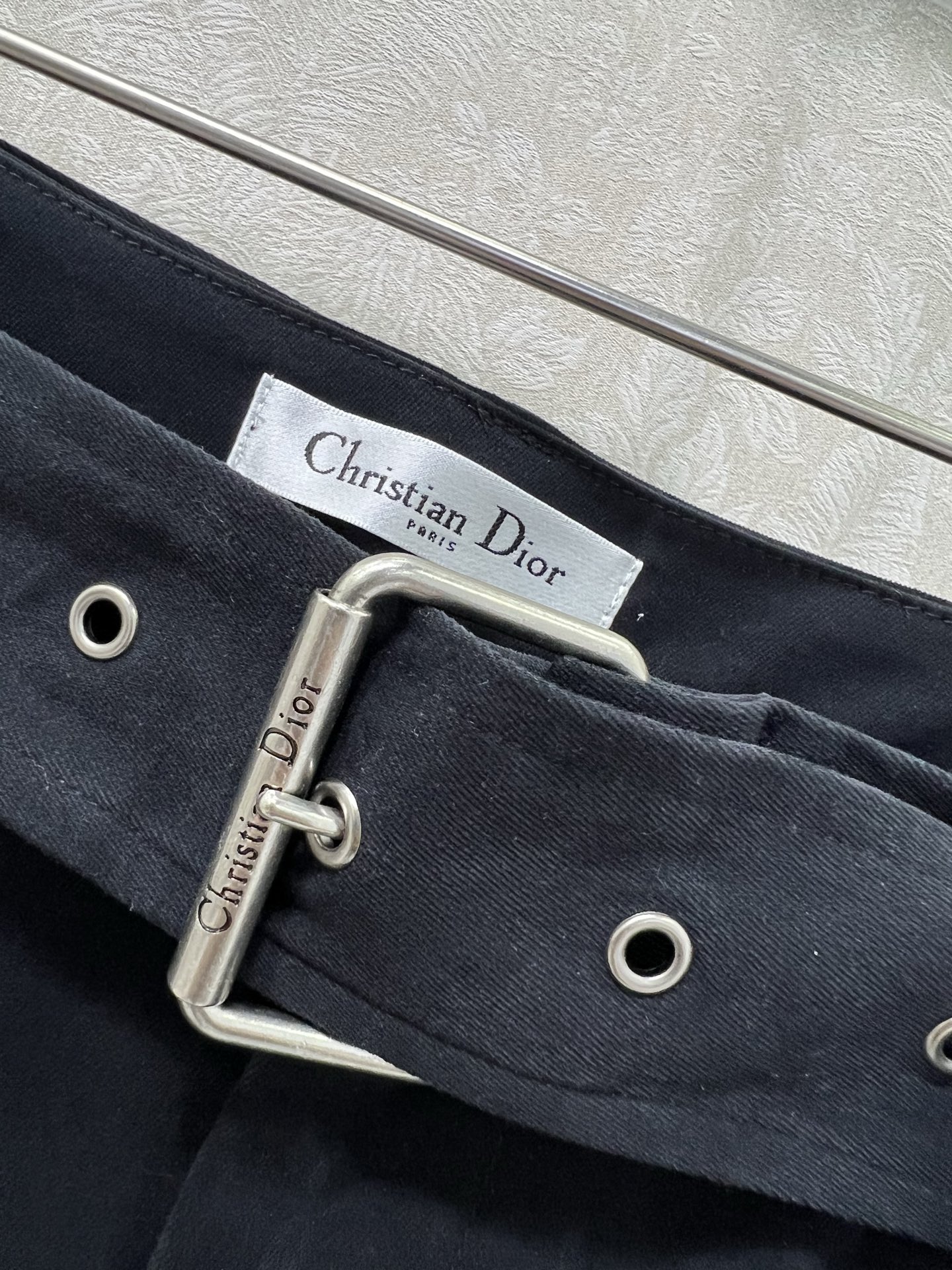 🔥🔥DIO*25新款腰带阔腿裤 独家yb开发高版出品！直接原地起飞✨腰带精美小蜜蜂刺绣打破刻板，面料质感