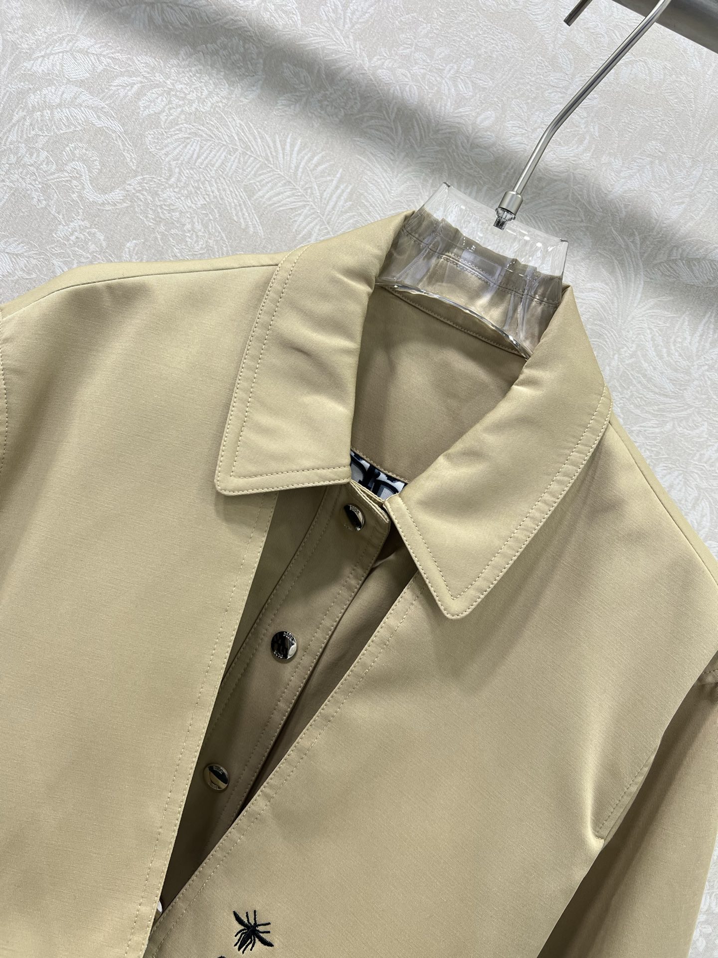 🔥🔥DIO* 25秋冬新款系带短款风衣外套🧥 超经典一定是让人眼前一亮的一款！版型无敌！完全不压身高 高