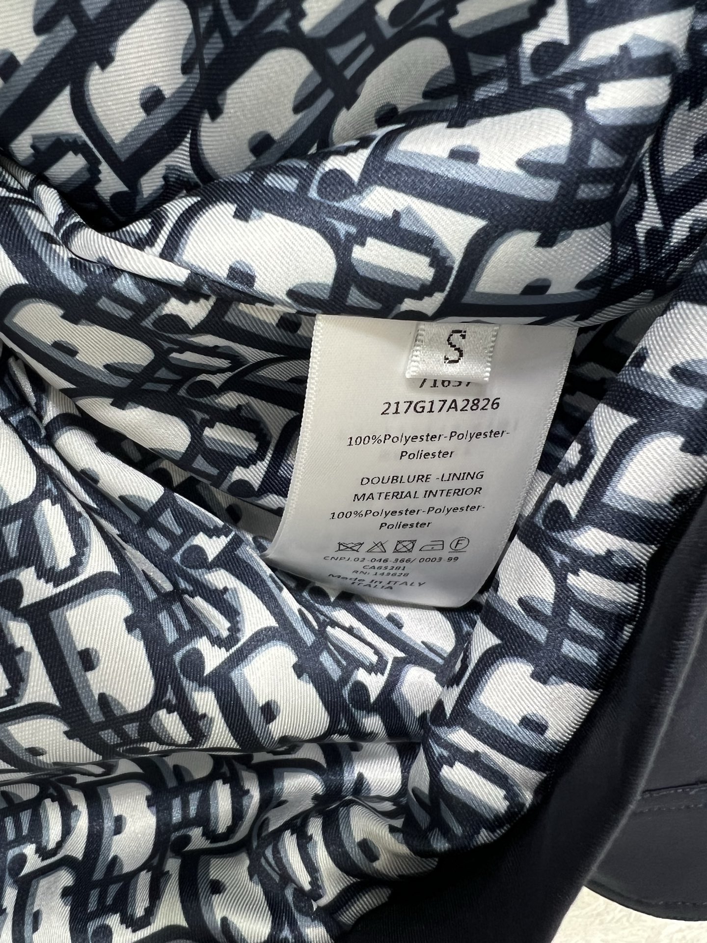 🔥🔥DIO* 25秋冬新款系带短款风衣外套🧥 超经典一定是让人眼前一亮的一款！版型无敌！完全不压身高 高