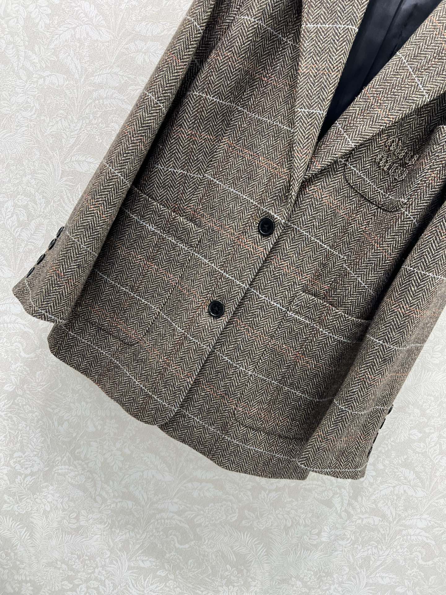 🔥🔥 mium* 25新款含羊毛西装外套 超火爆的美拉德色系 老钱风穿搭 胸前miu贴标定制五金 随性潇