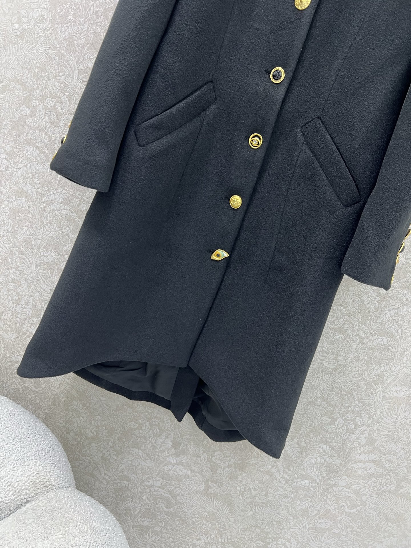 🔥🔥Schiaparelli夏帕瑞丽法国本土品牌 25新款长款大衣外套 中式领单排扣设计外套 整件定制极