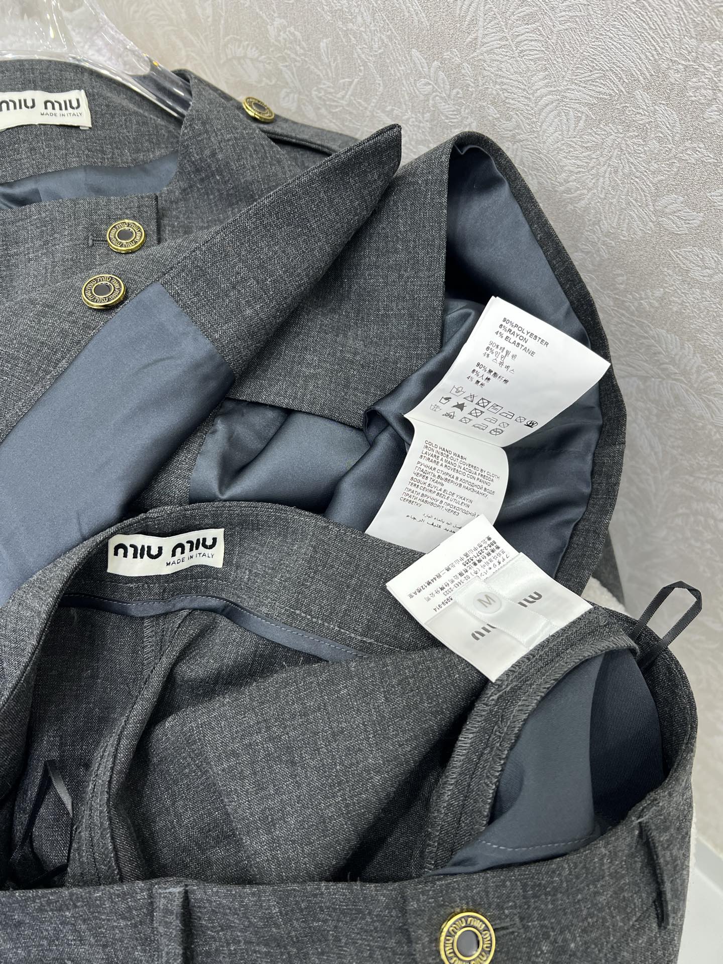 🔥🔥miumi*25新款含羊毛套装 经典圆领双排扣西服外套➕阔腿裤的组合 高级格雷灰 定制五金 上身就是