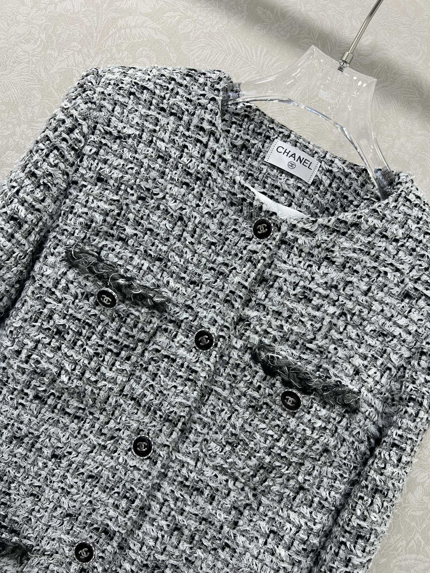 🔥🔥Chan*l25新款圆领钉珠捆边外套 进口粗纺羊毛呢材质 质感高级 品相十足 圆领洋装外套版型 正肩