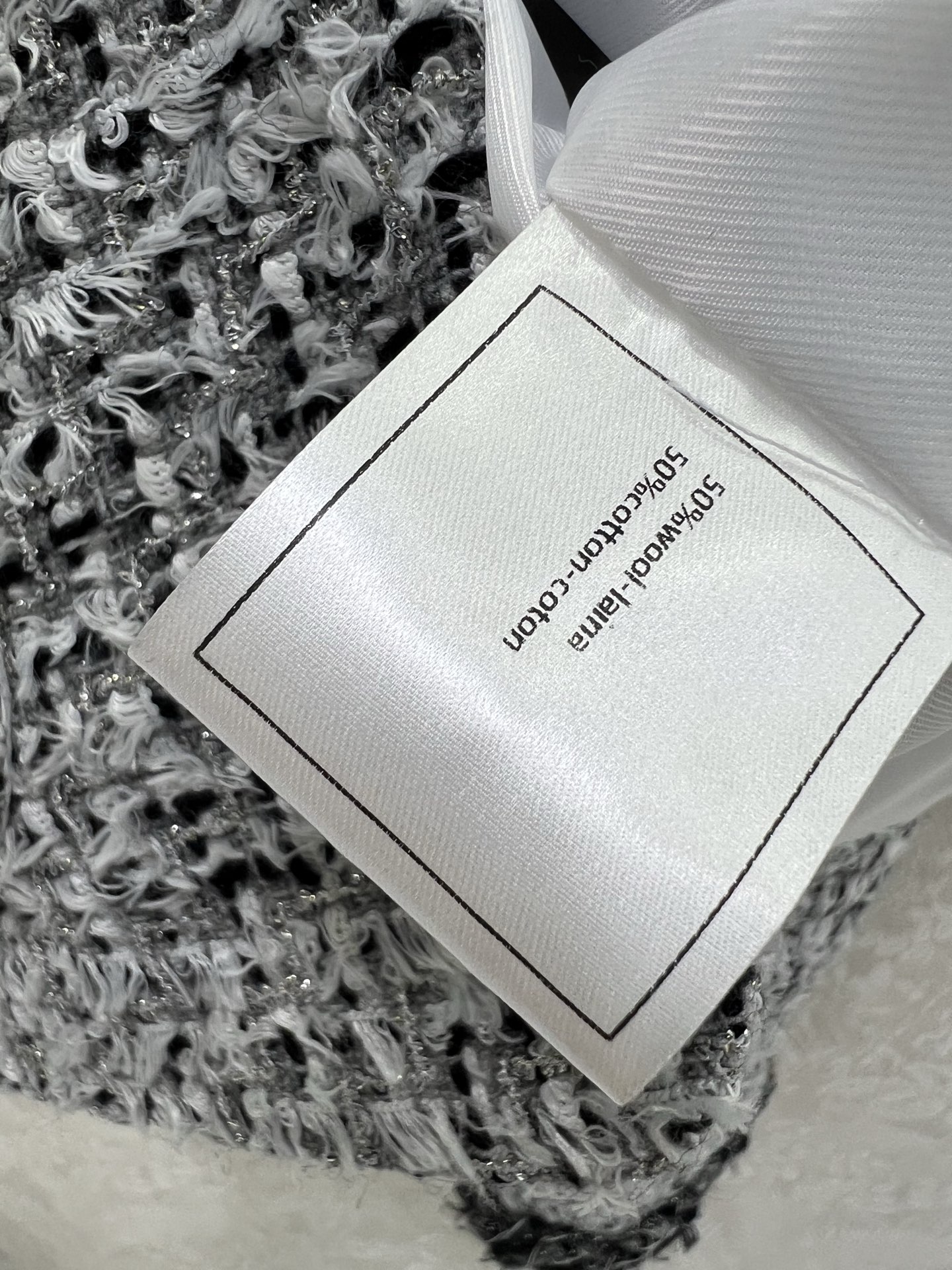 🔥🔥Chan*l25新款圆领钉珠捆边外套 进口粗纺羊毛呢材质 质感高级 品相十足 圆领洋装外套版型 正肩