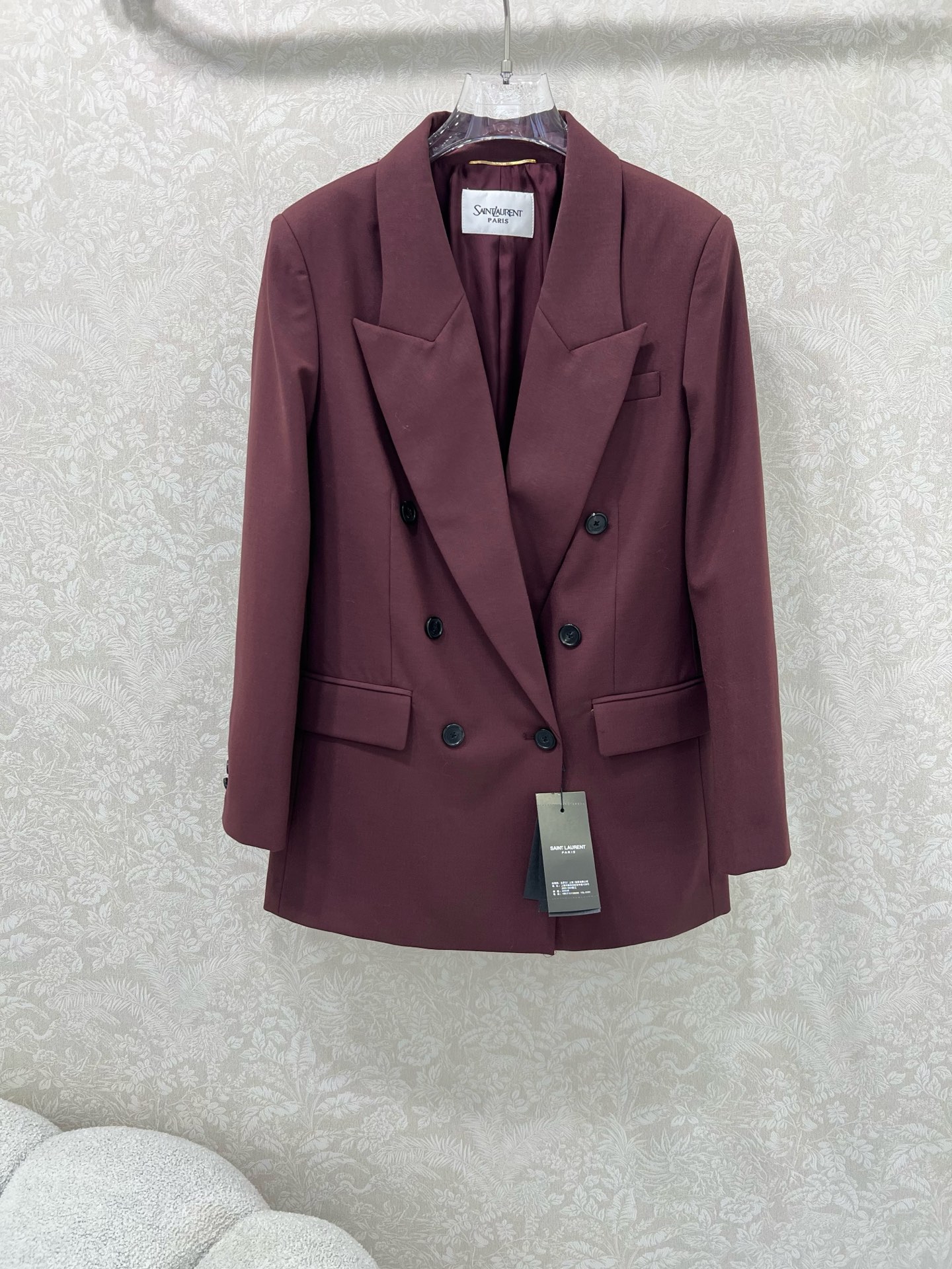 🔥🔥ysl 25新款丝毛西装外套 100%真丝内衬 行走的高定，长期主义老钱风穿搭，独家定制面料西装外套