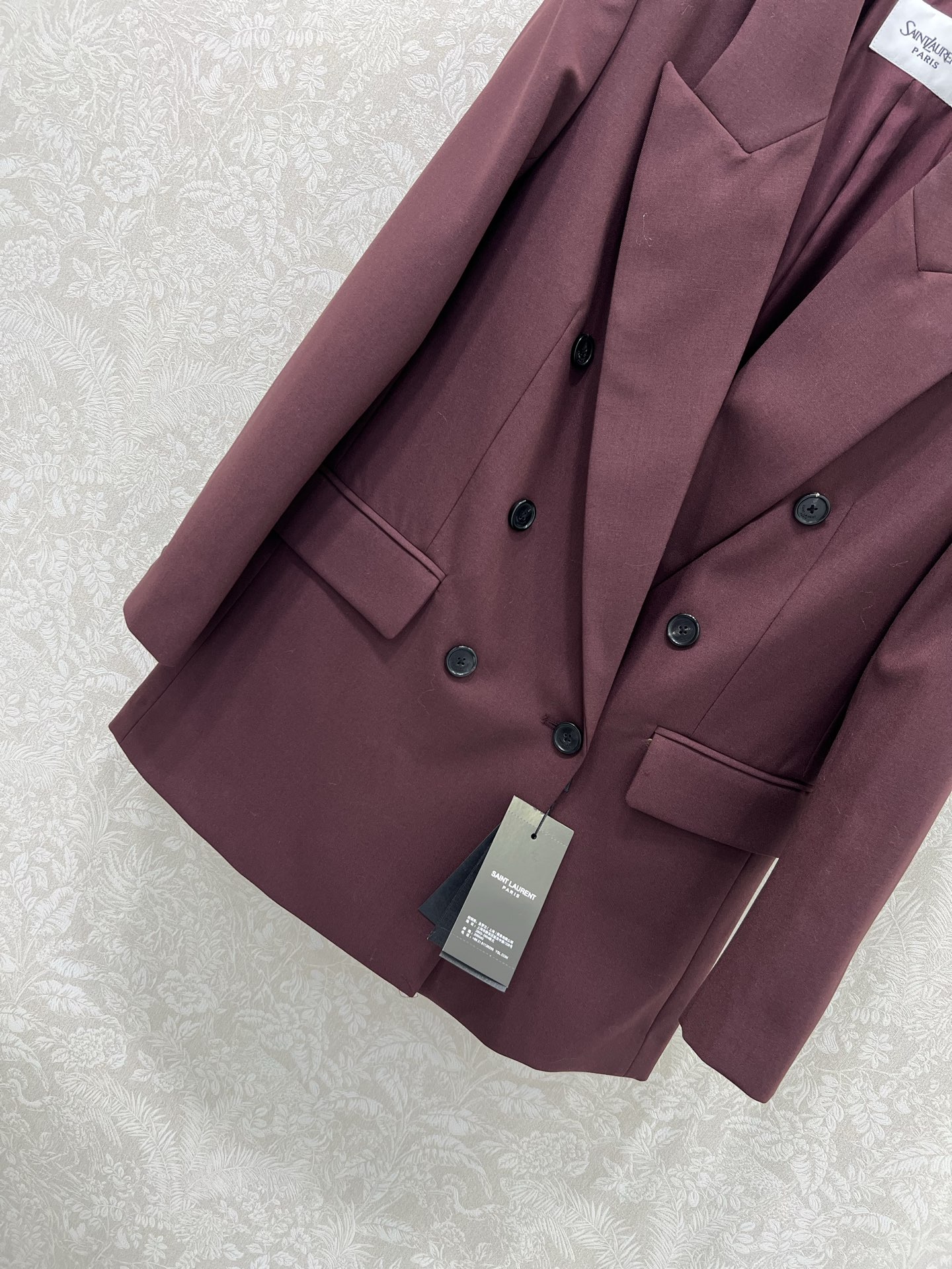 🔥🔥ysl 25新款丝毛西装外套 100%真丝内衬 行走的高定，长期主义老钱风穿搭，独家定制面料西装外套