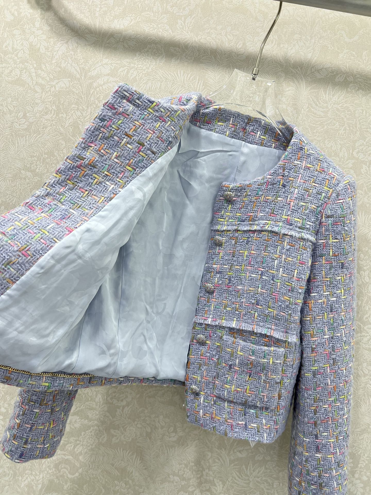 🔥🔥Chane* 25新款高级手工坊系列新款 短款单排扣紫色粗花呢外套 100%真丝内衬‼️注意细节区分