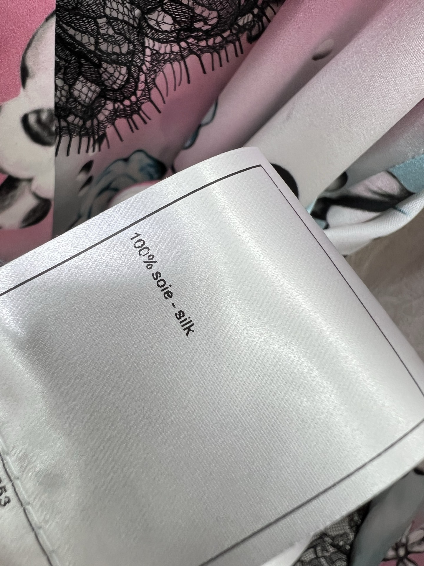 🔥🔥Chan*l 25新款桑蚕丝珠宝印花衬衣 100%真丝面料 注意细节区分版本‼️ 翻领拼接蕾丝设计 